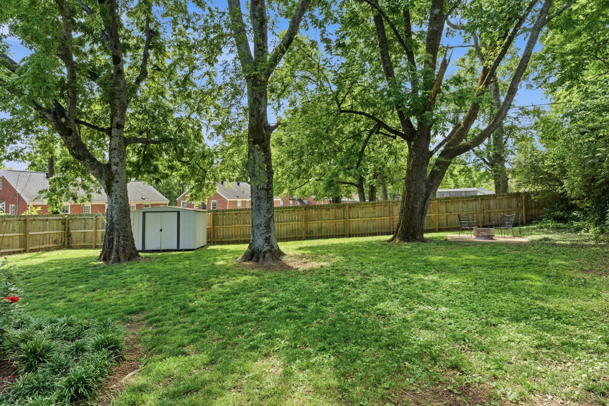 5607 Kendall Dr