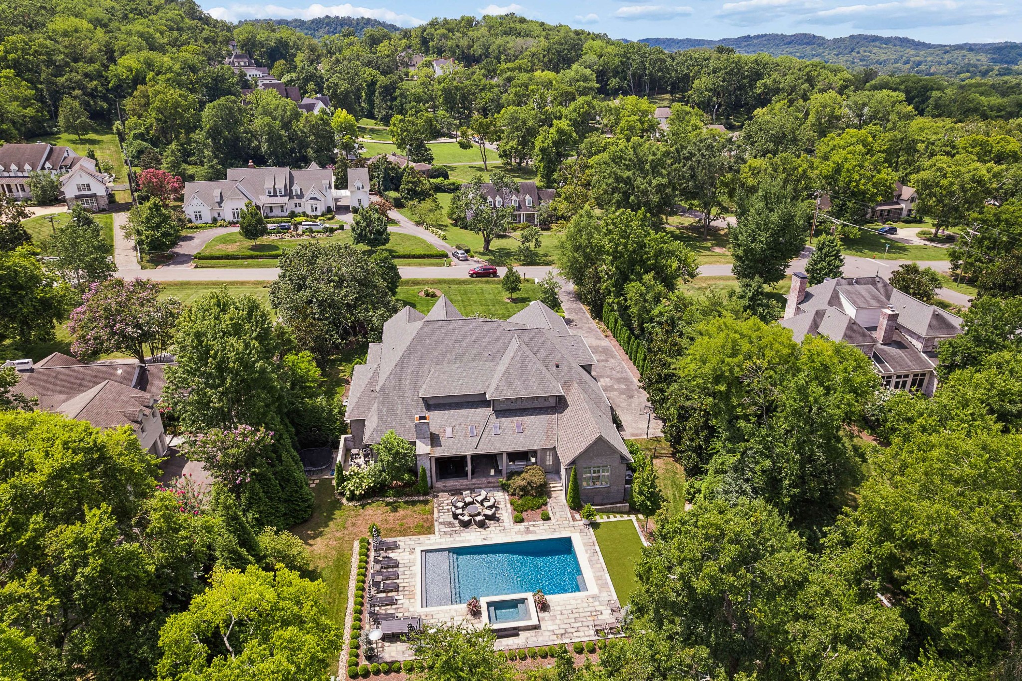 3910 Wayland Drive