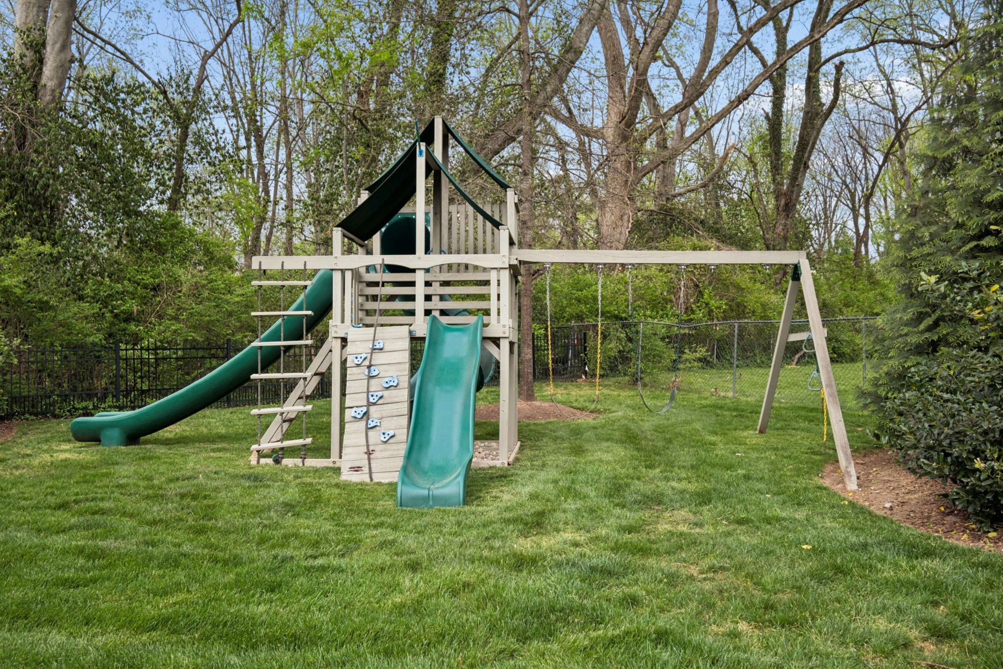 3910 Wayland Drive