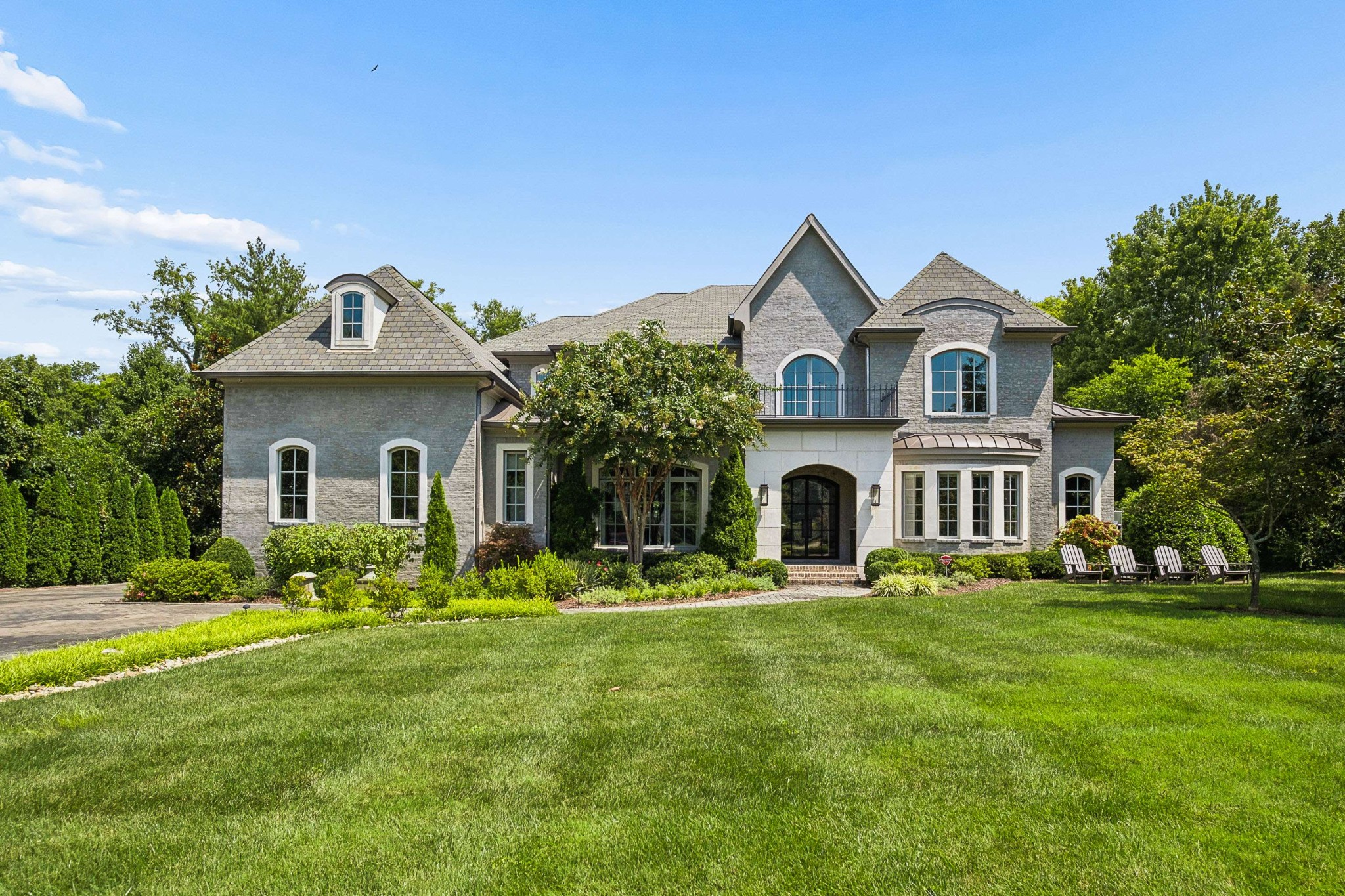 3910 Wayland Drive