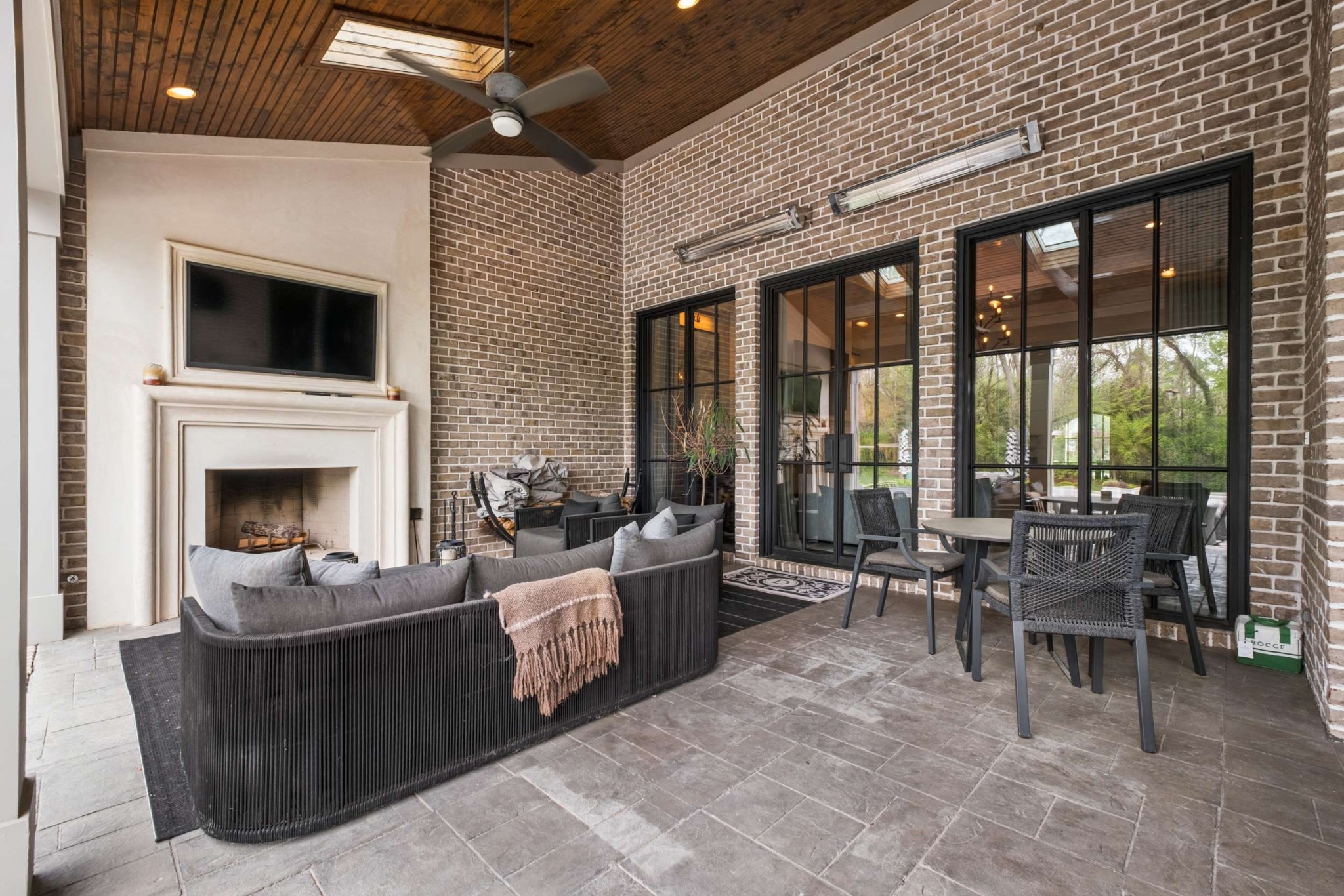 3910 Wayland Drive