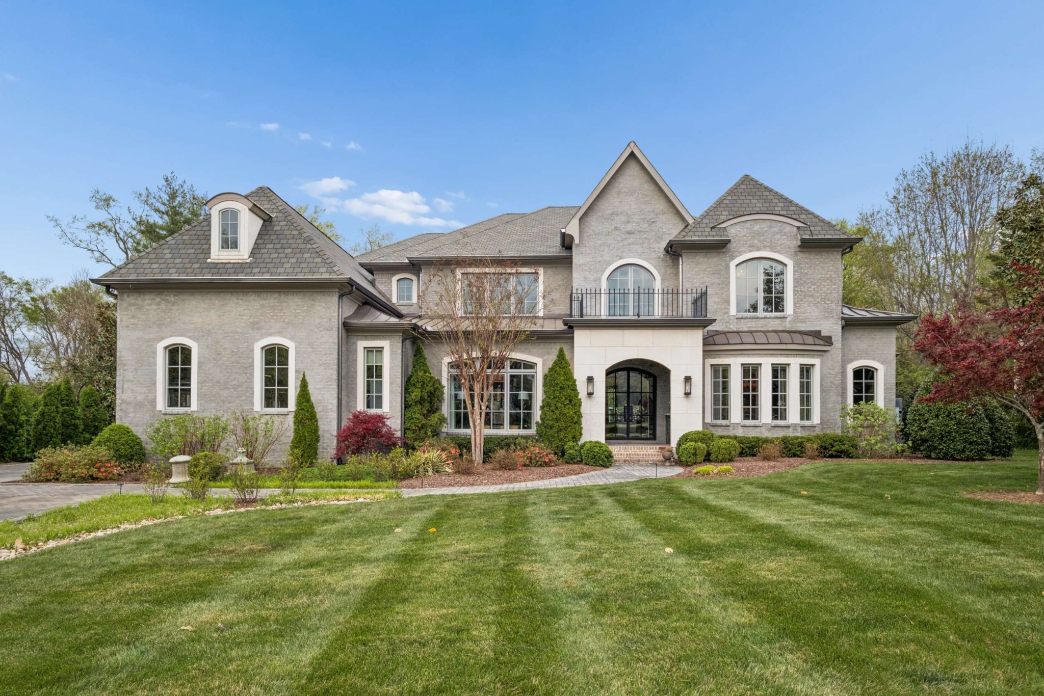 3910 Wayland Drive