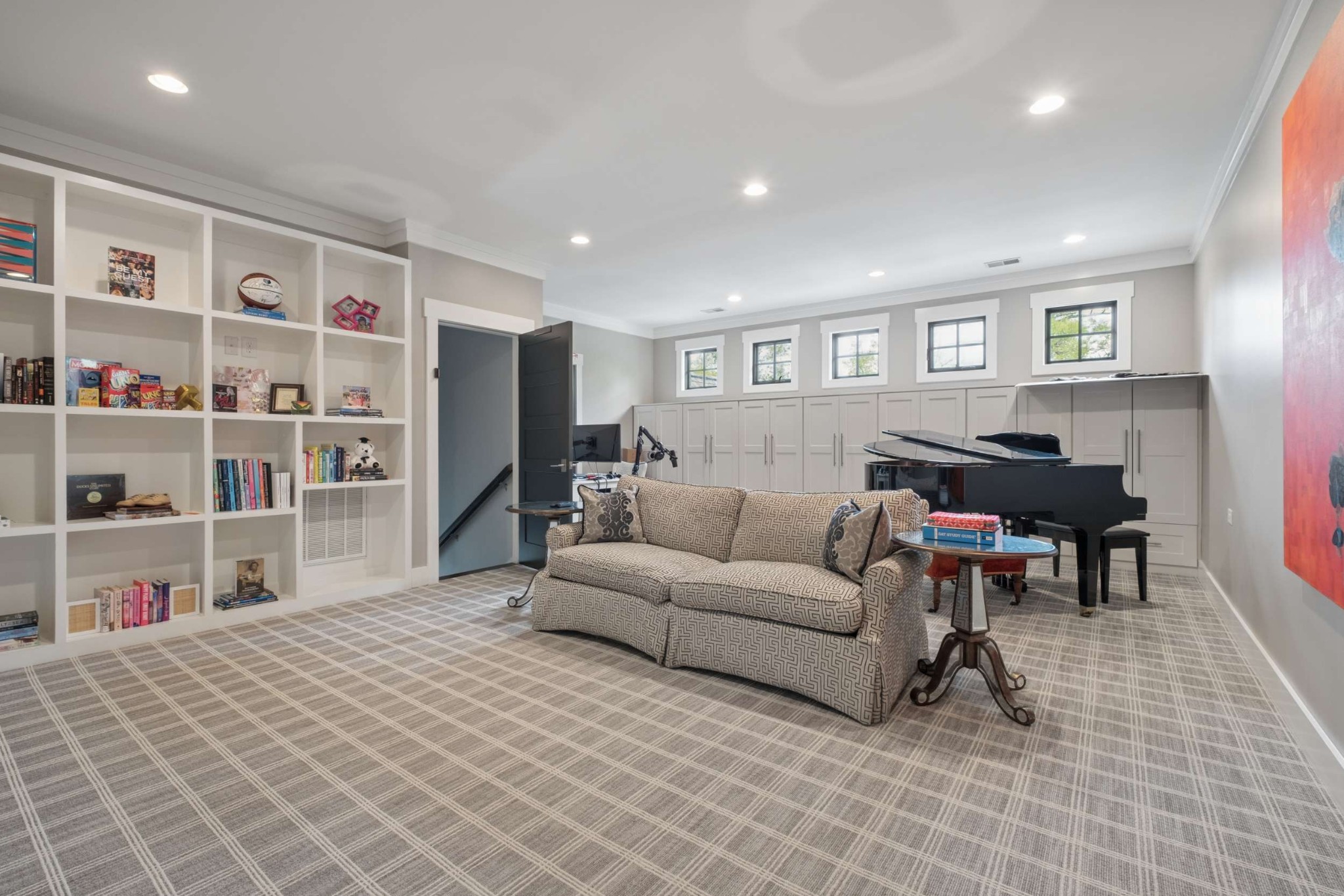 3910 Wayland Drive