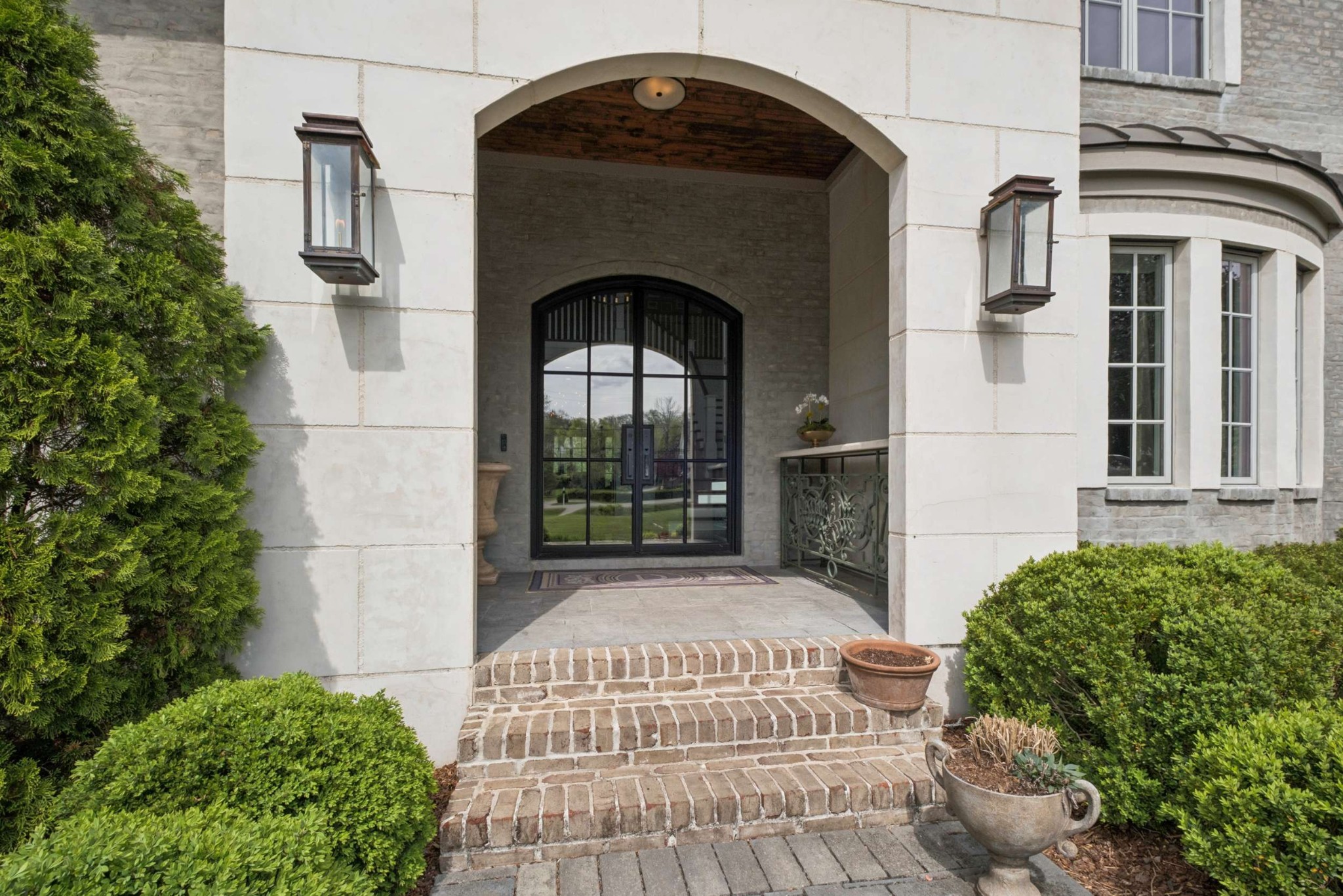3910 Wayland Drive