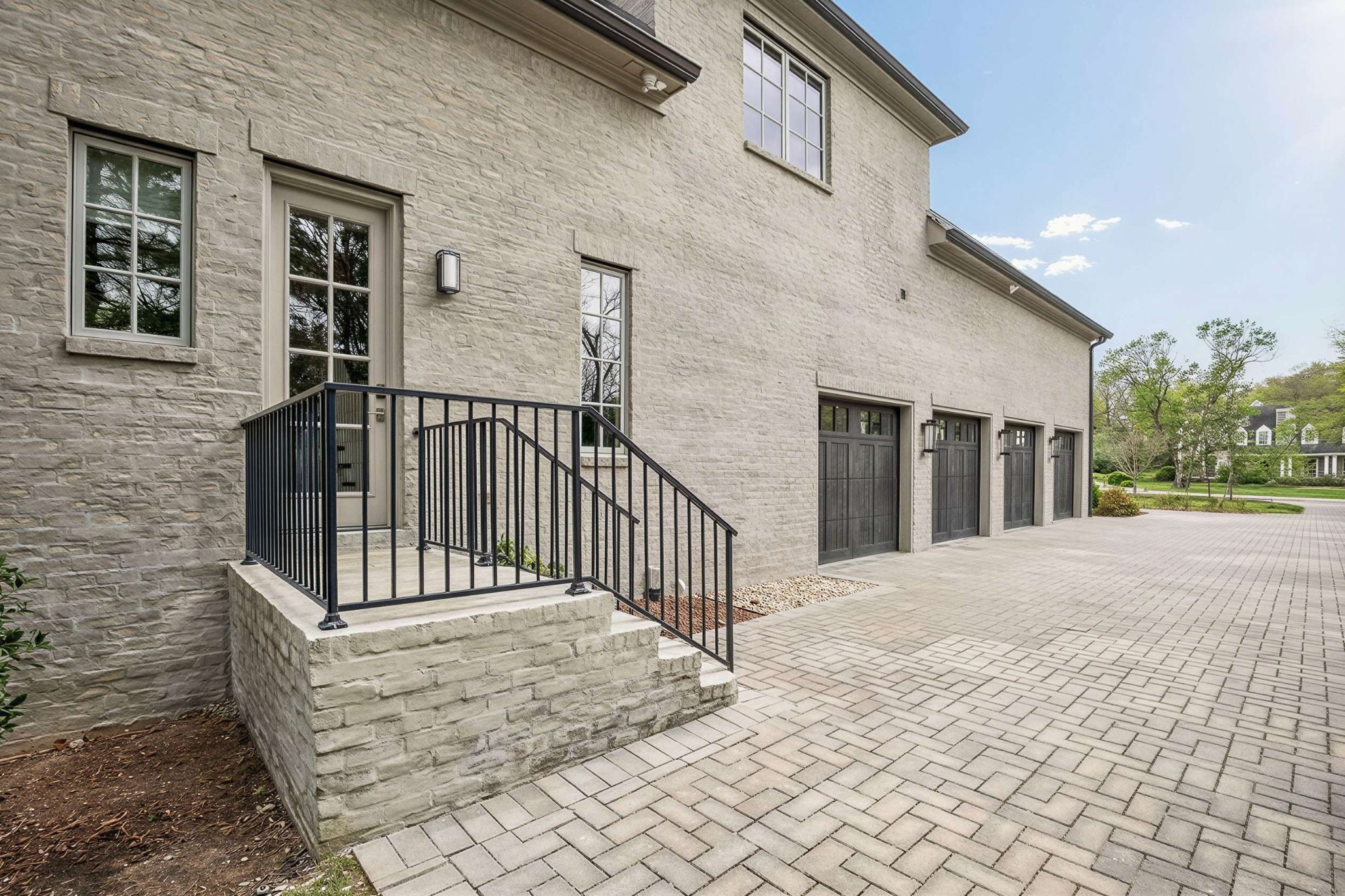3910 Wayland Drive