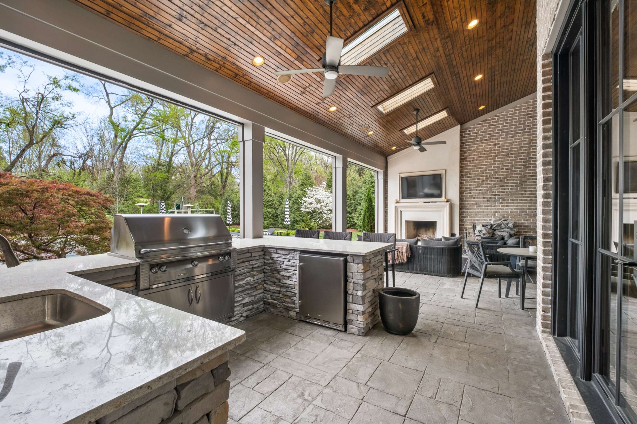 3910 Wayland Drive