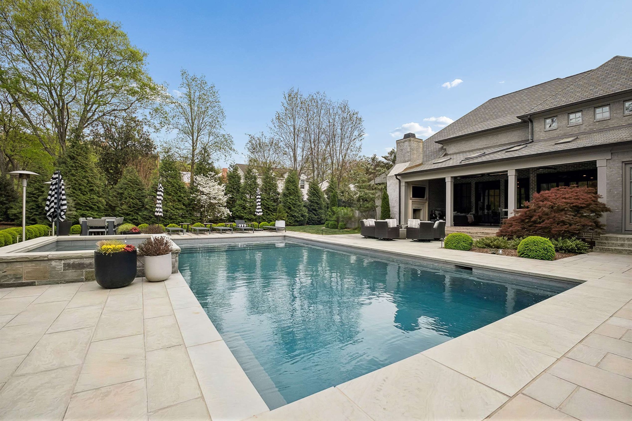 3910 Wayland Drive