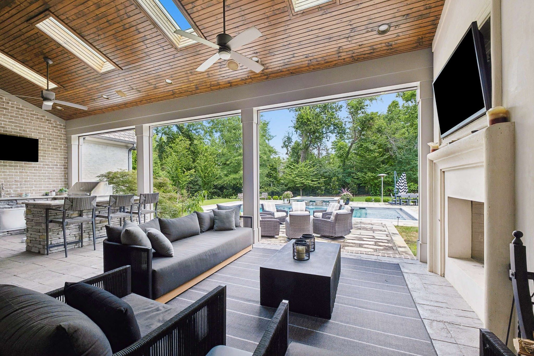 3910 Wayland Drive