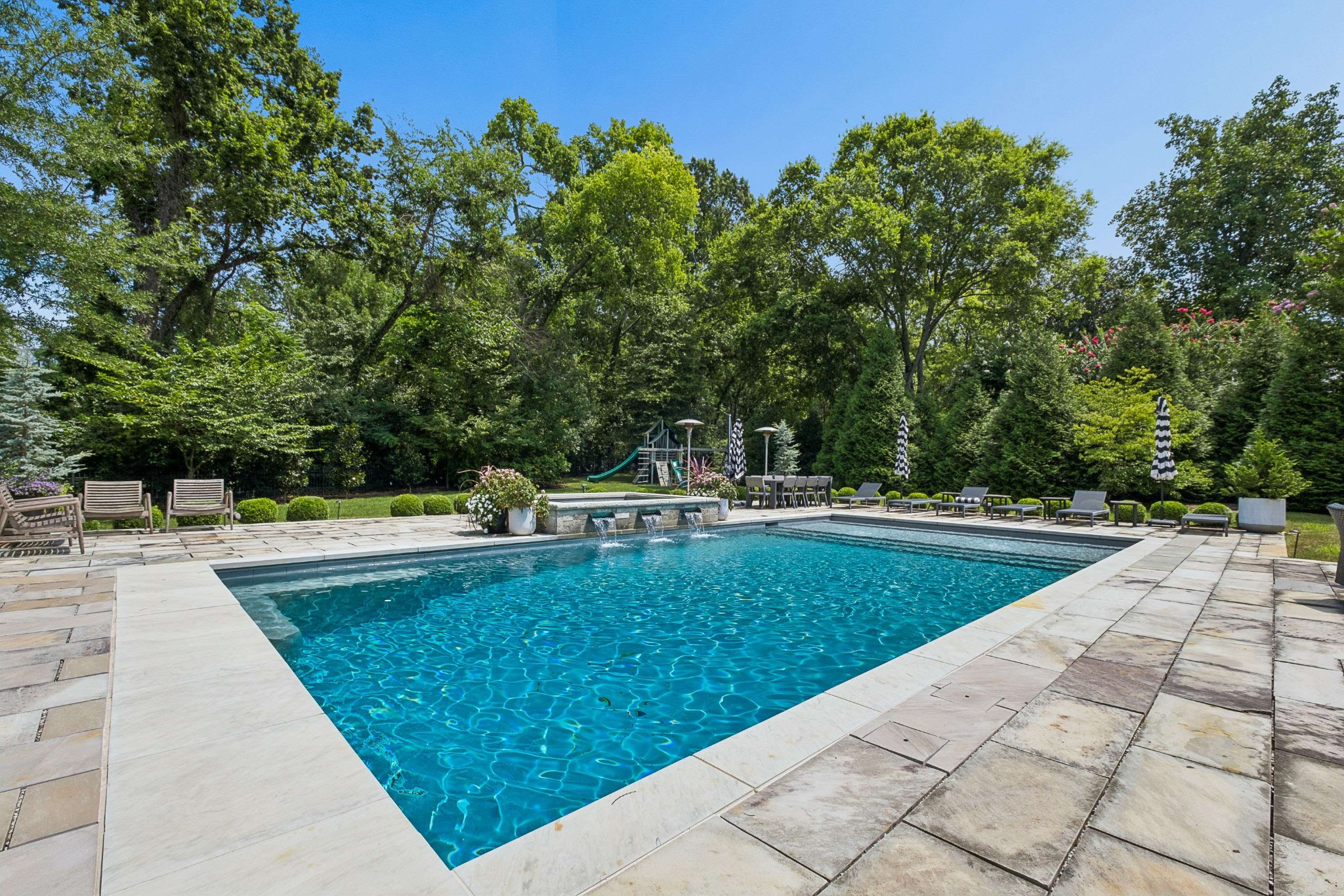3910 Wayland Drive