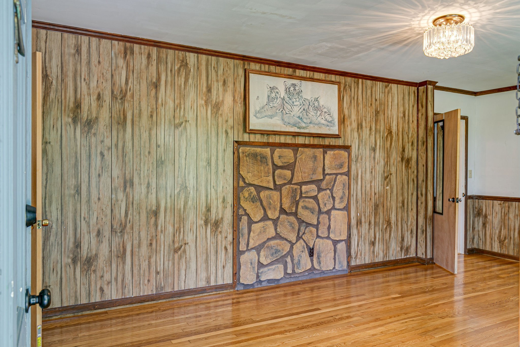 4824 Lynn Dr
