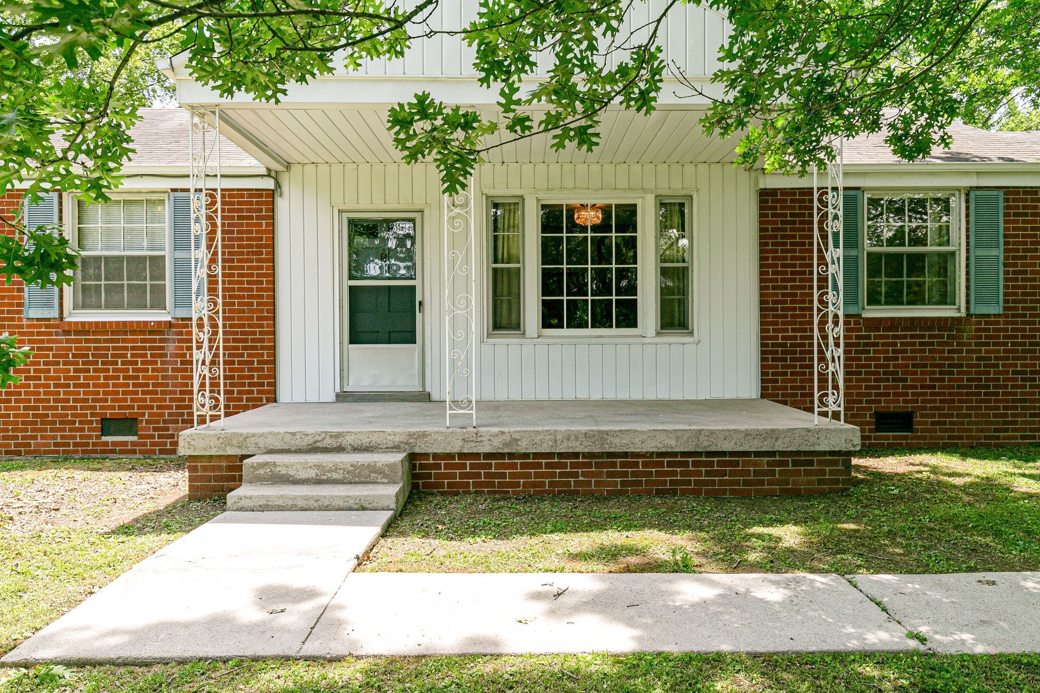 4824 Lynn Dr