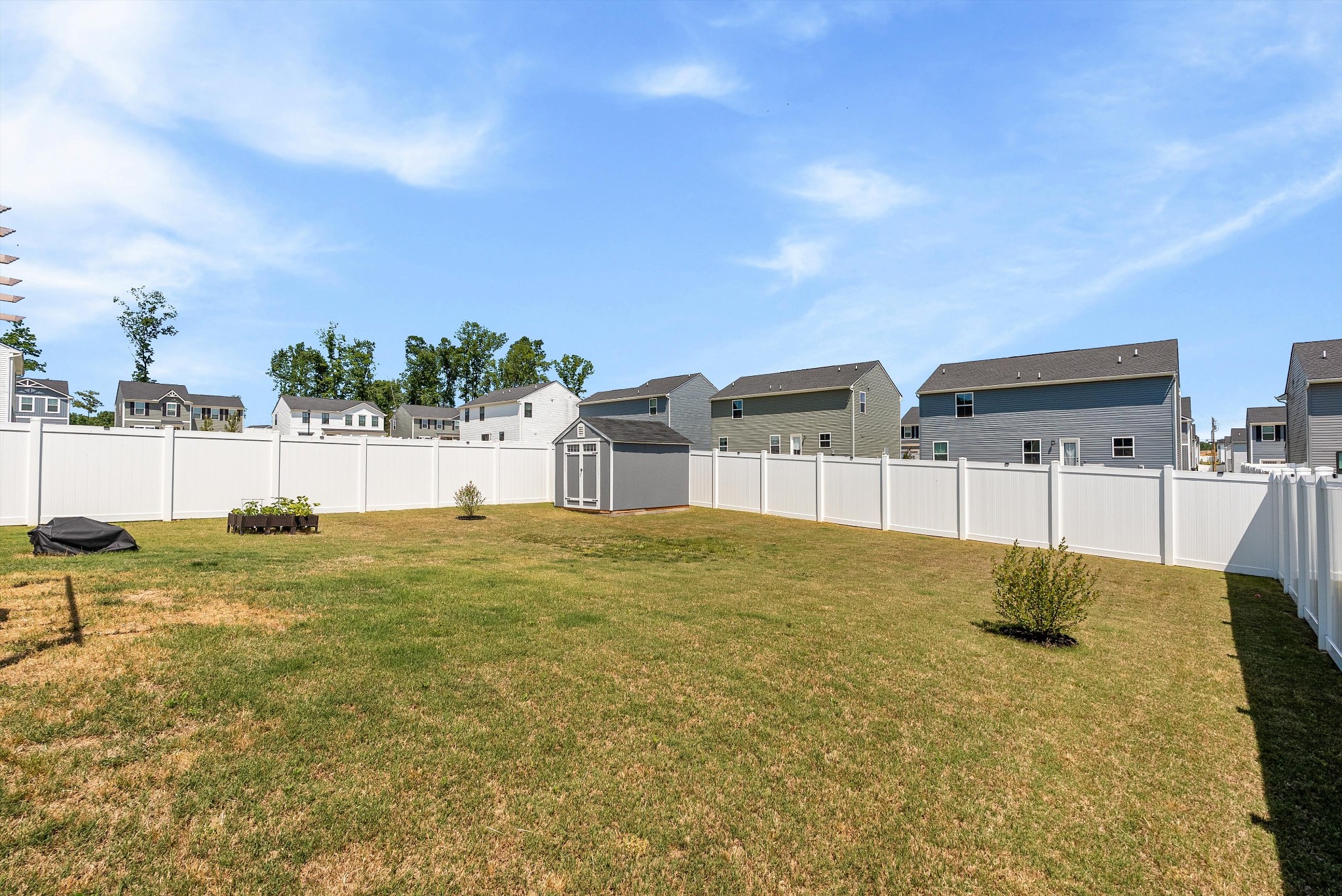 2325 Burnwick Grv