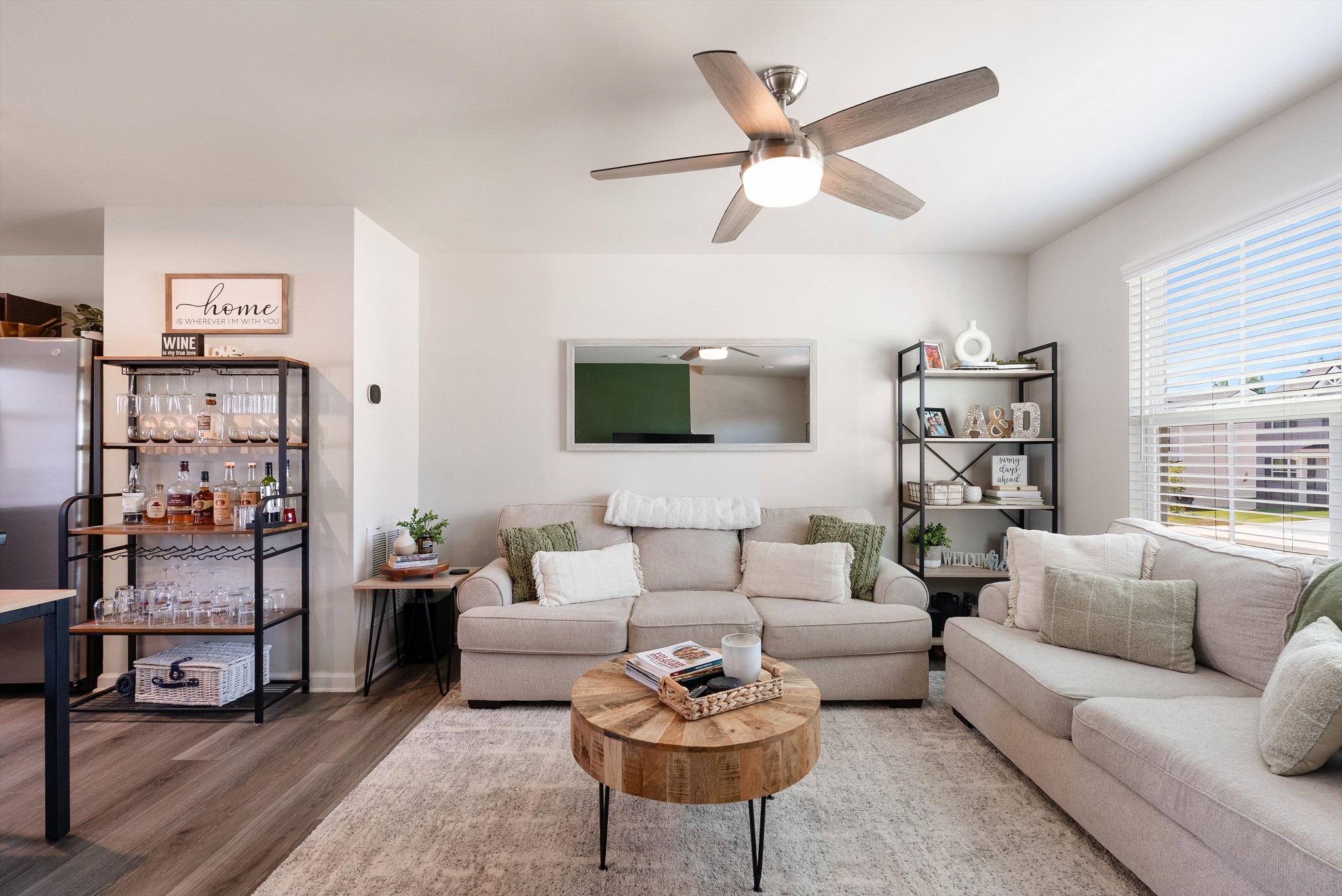 2325 Burnwick Grv