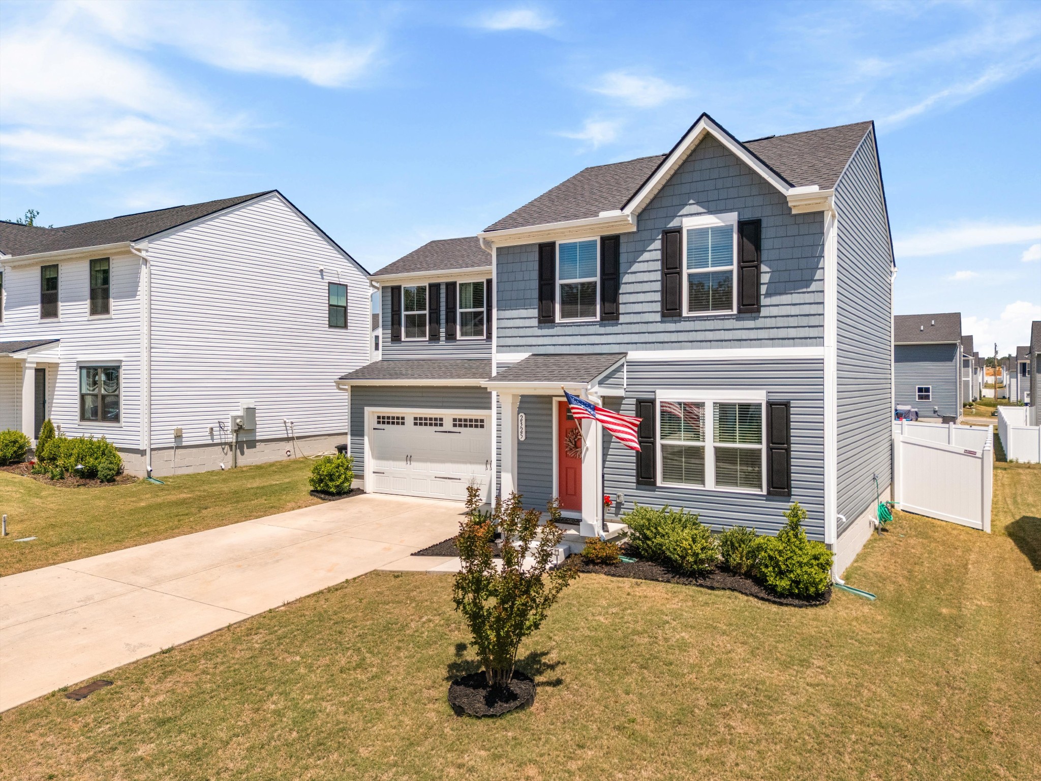 2325 Burnwick Grv