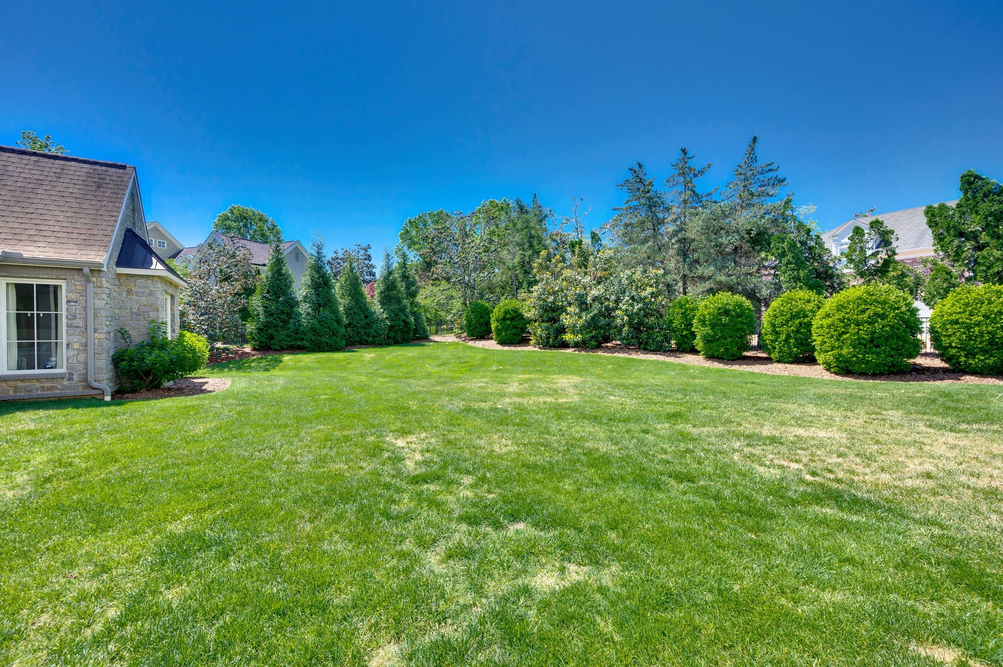 2037 Fransworth Dr