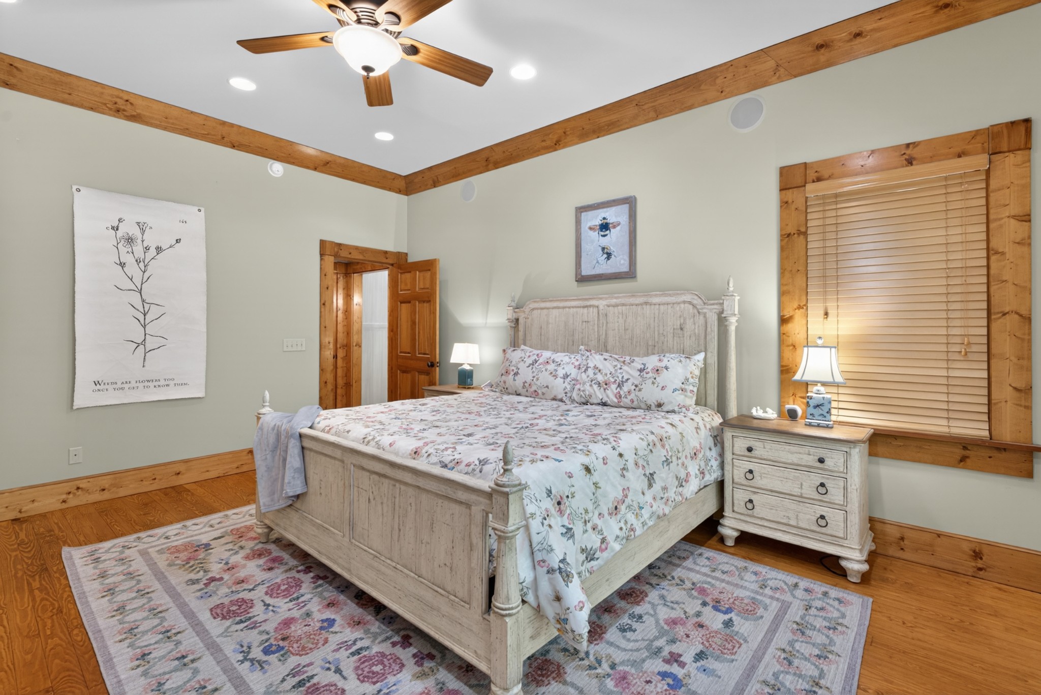 721 Azalea Ct