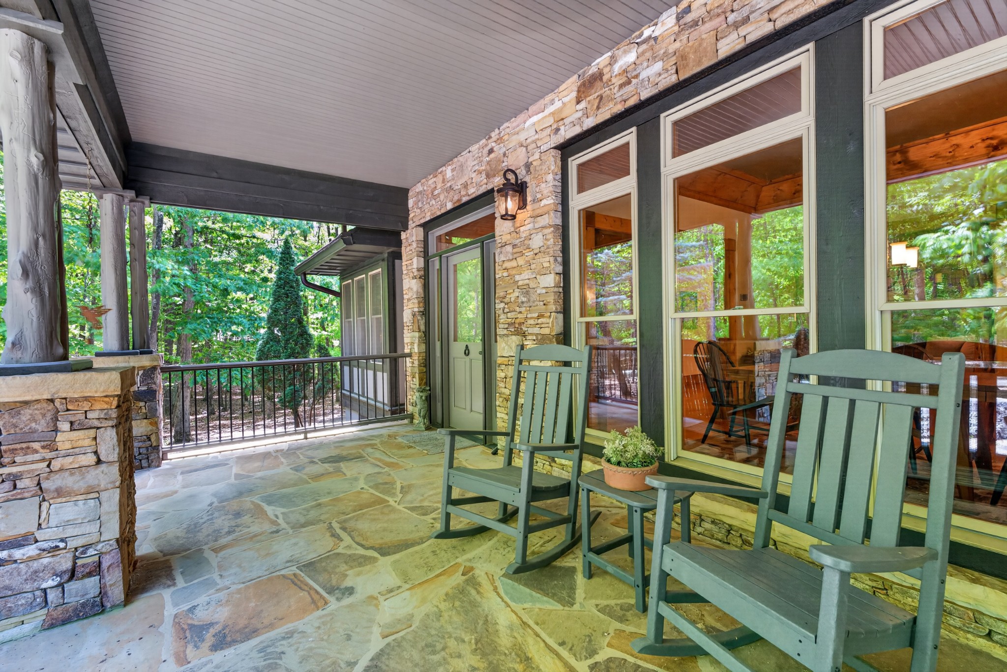 721 Azalea Ct