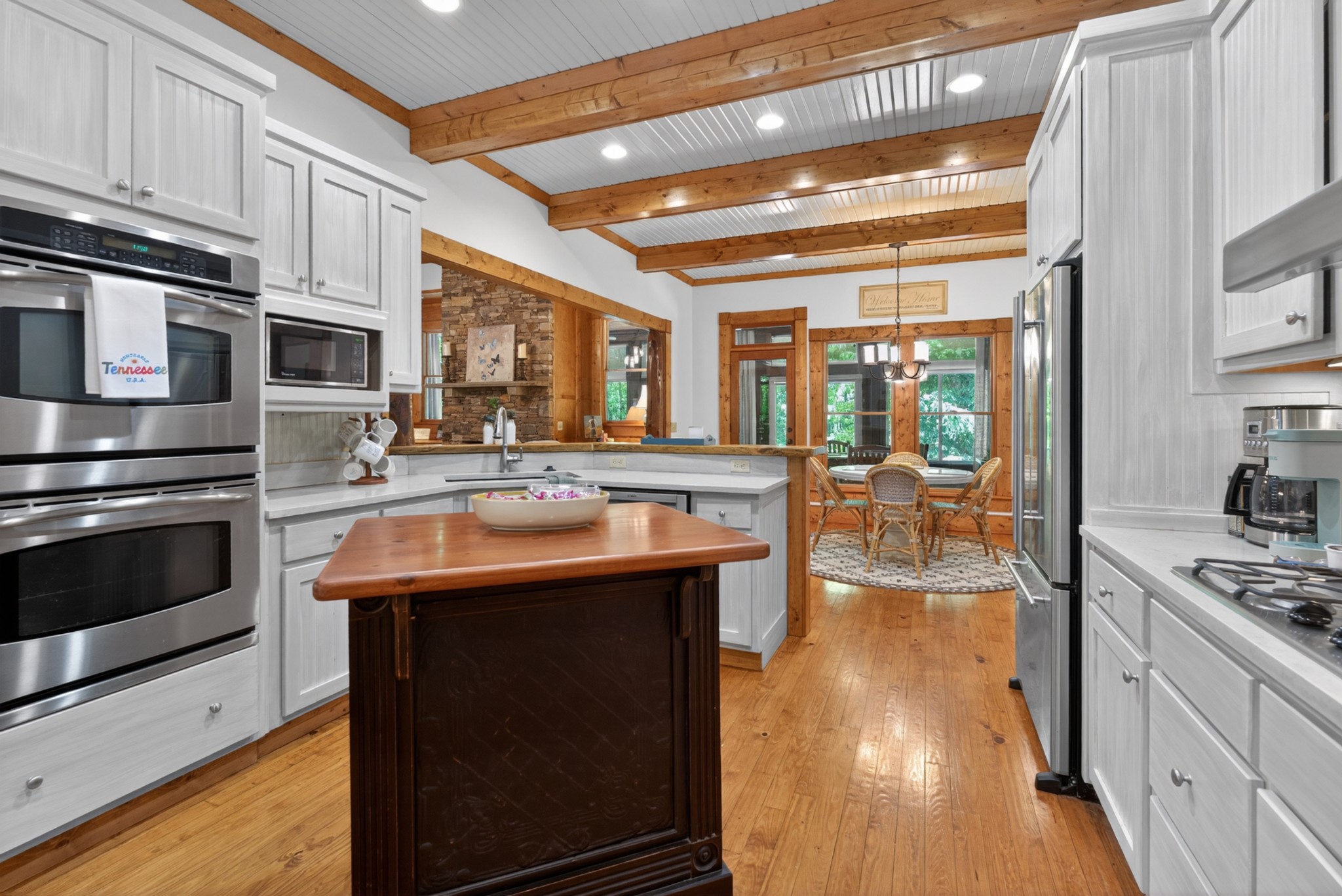 721 Azalea Ct