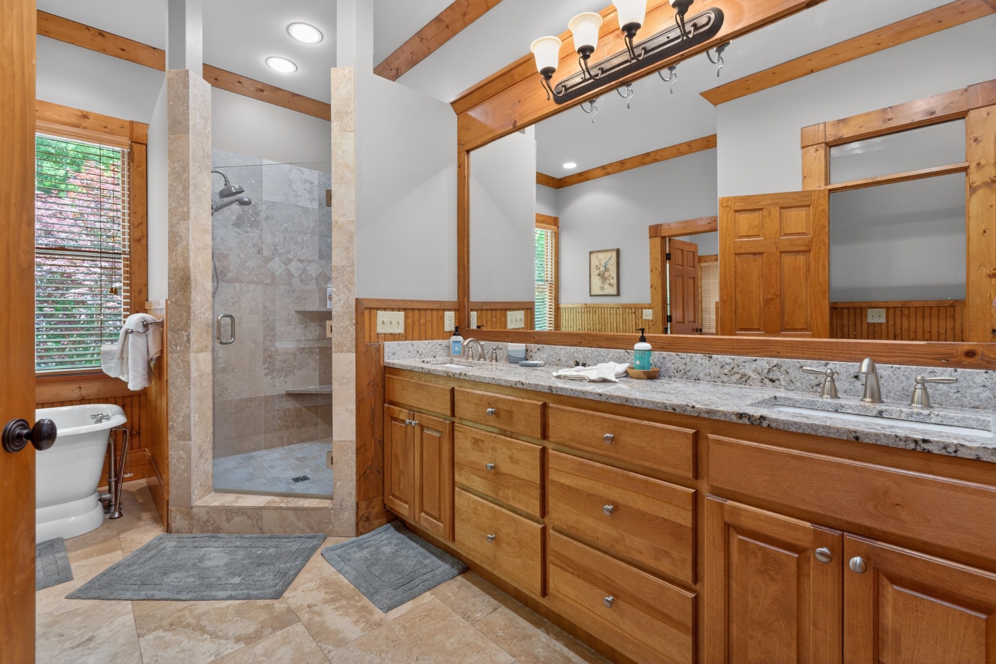 721 Azalea Ct