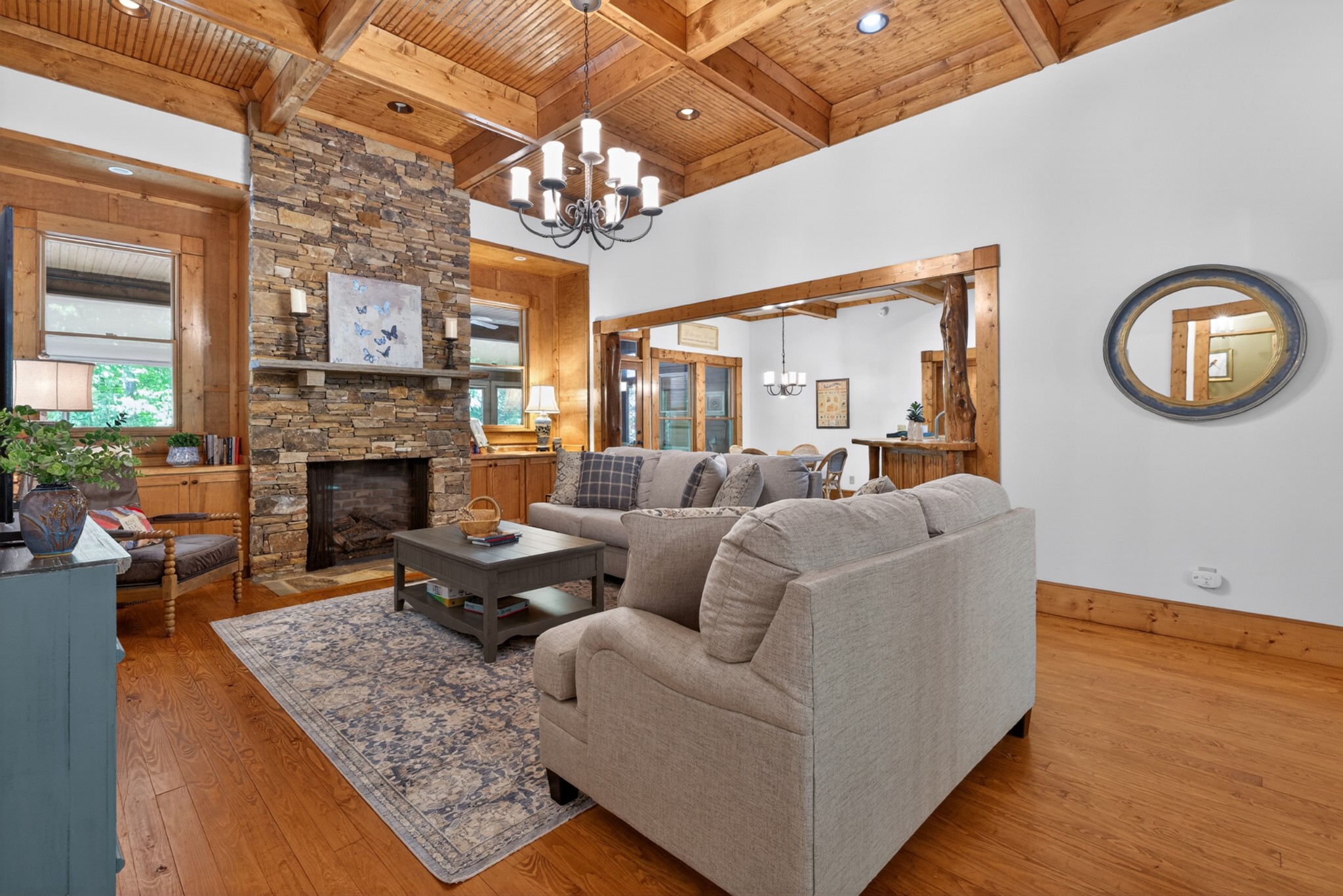 721 Azalea Ct
