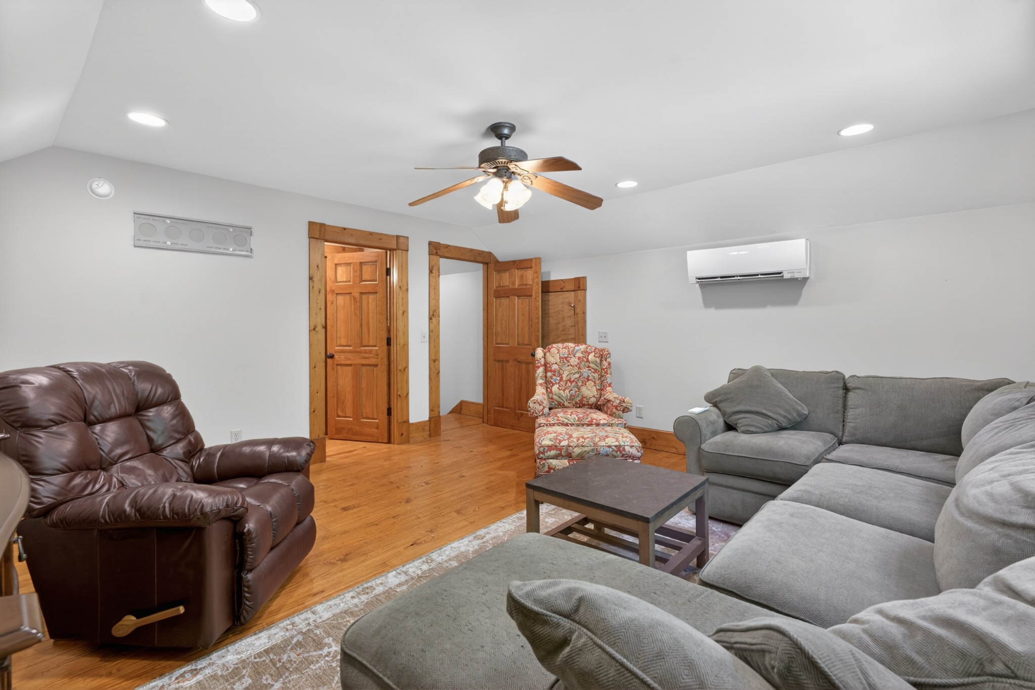 721 Azalea Ct