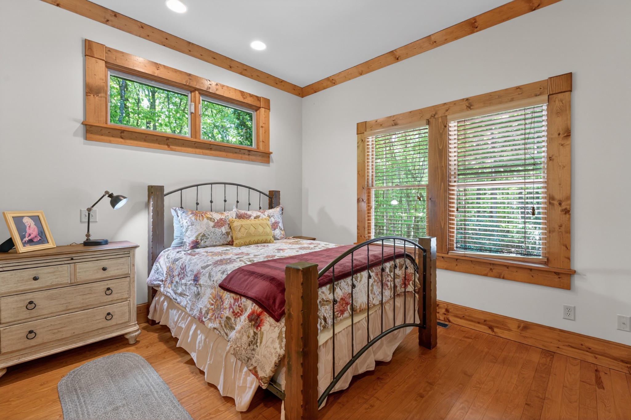 721 Azalea Ct