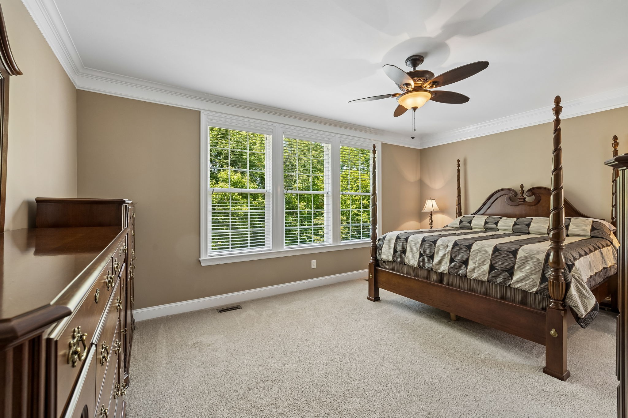 1169 Pin Oak Ln