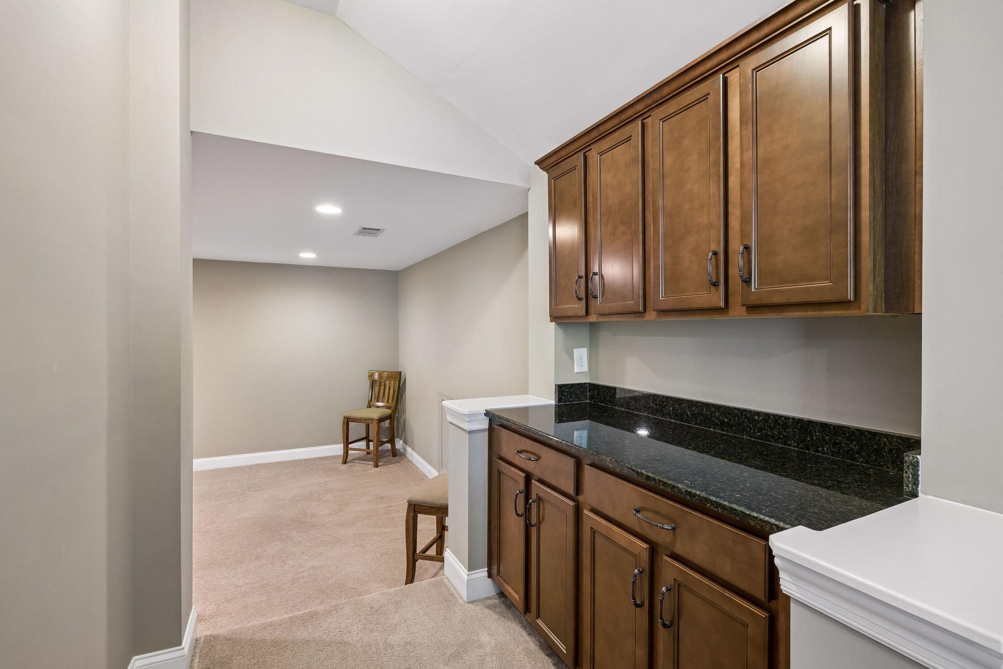 1169 Pin Oak Ln