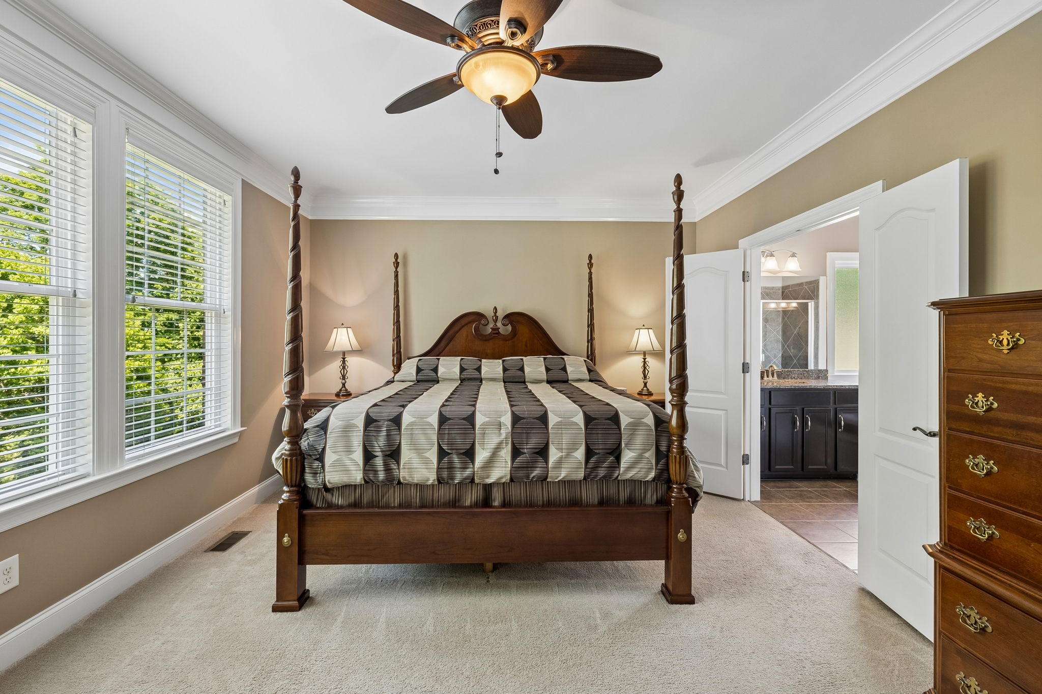 1169 Pin Oak Ln