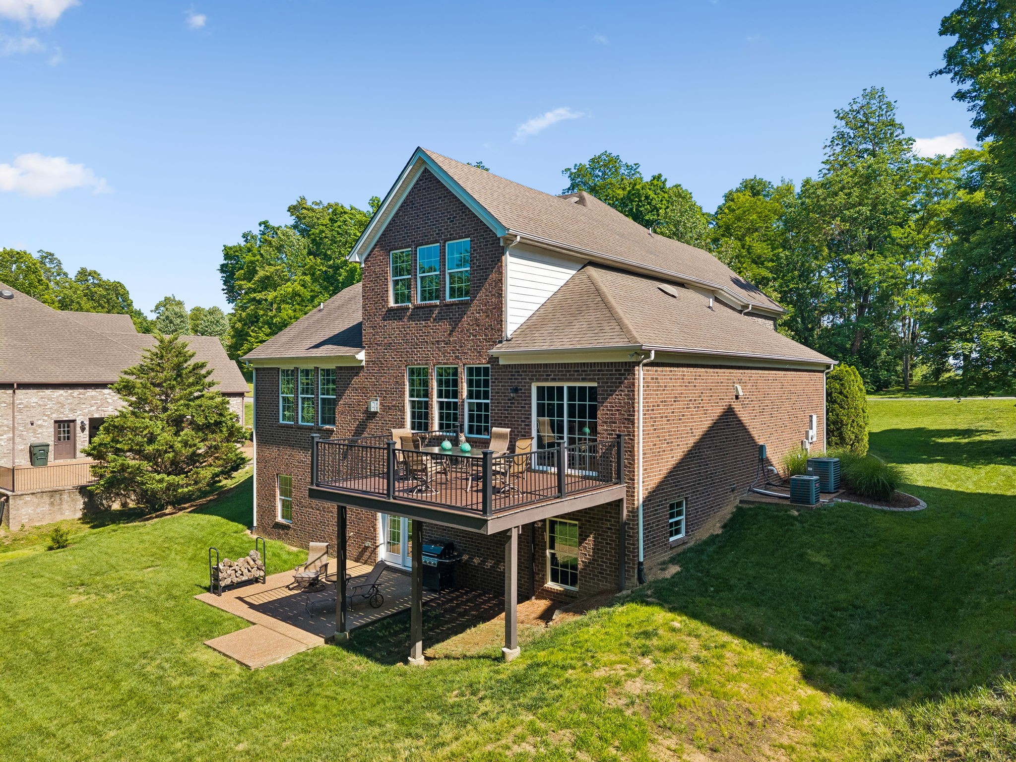 1169 Pin Oak Ln