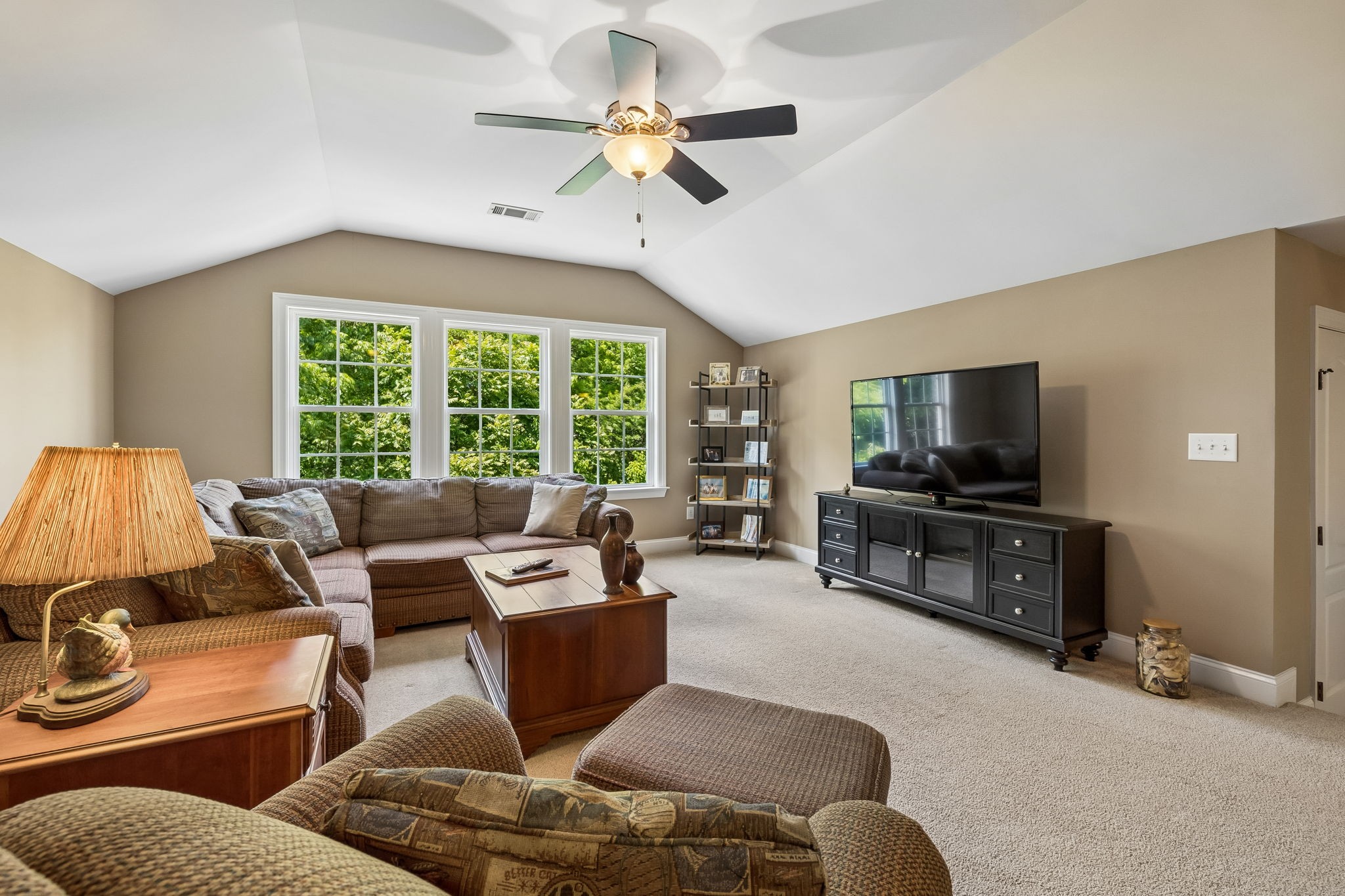 1169 Pin Oak Ln