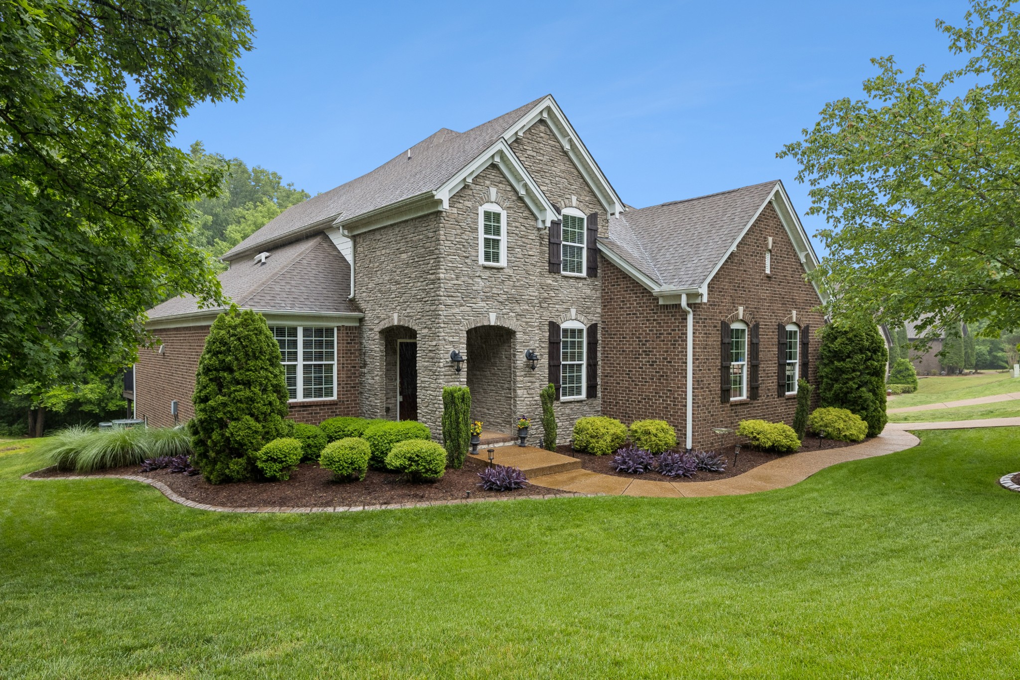 1169 Pin Oak Ln
