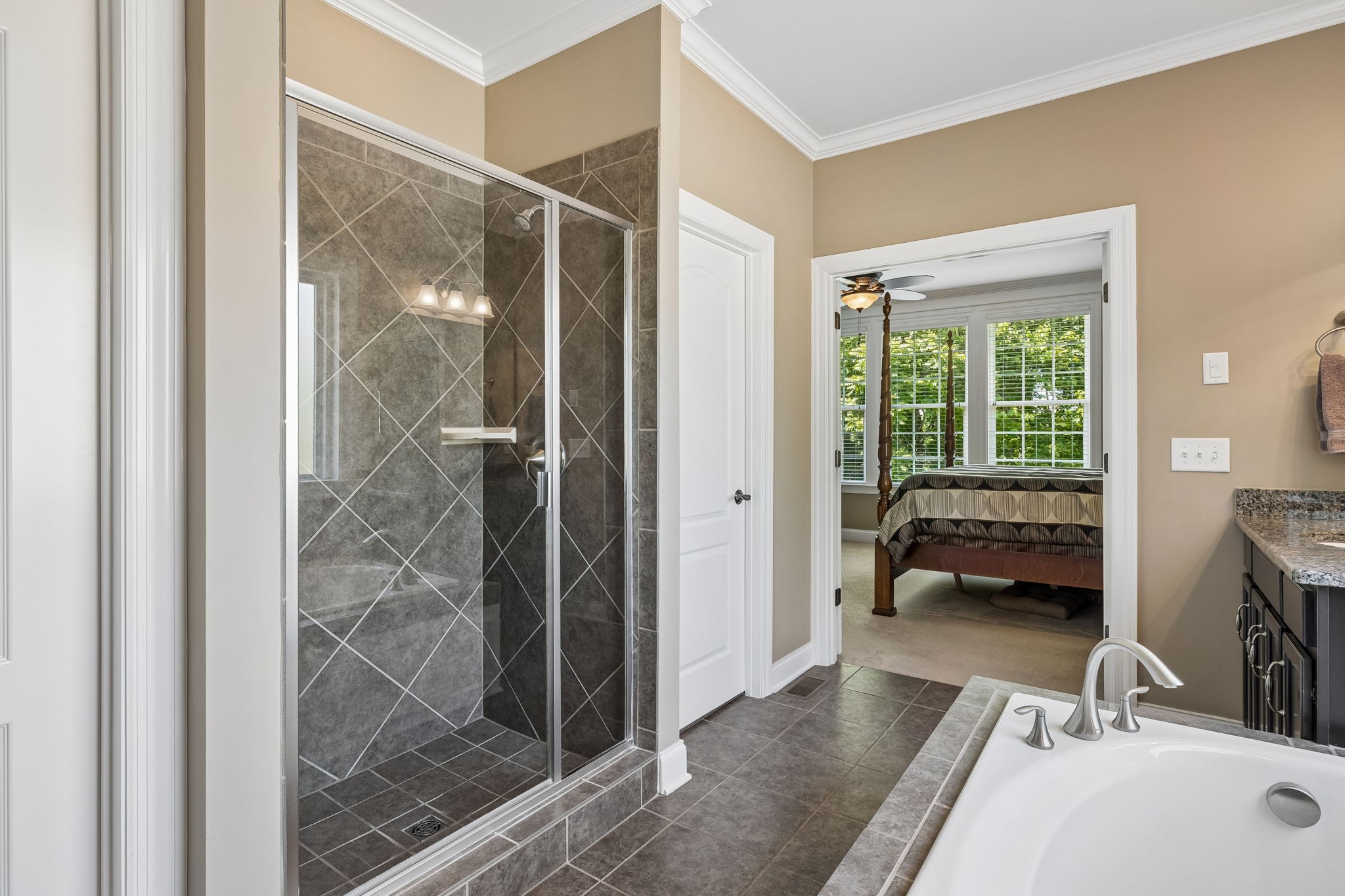 1169 Pin Oak Ln