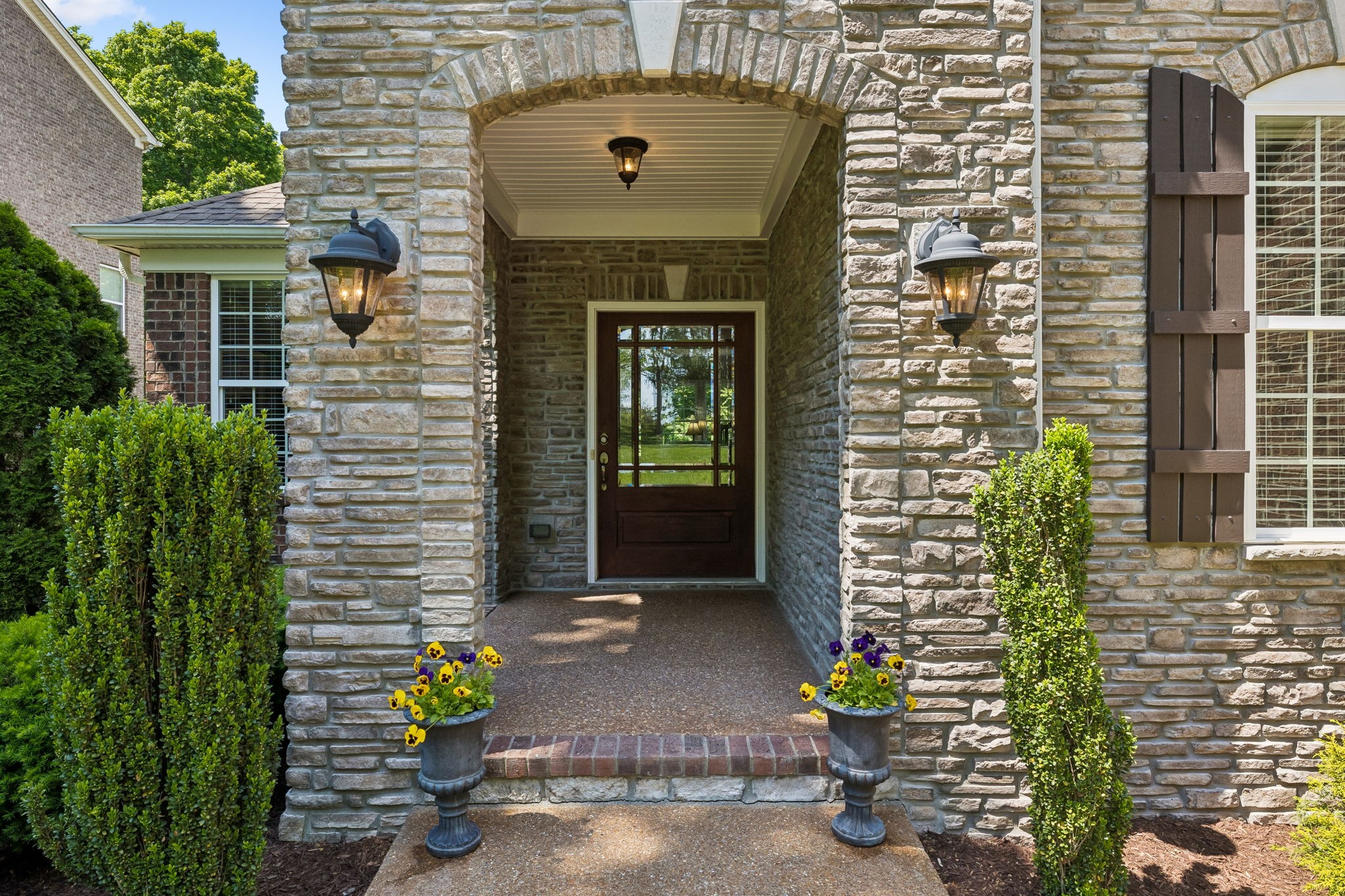 1169 Pin Oak Ln