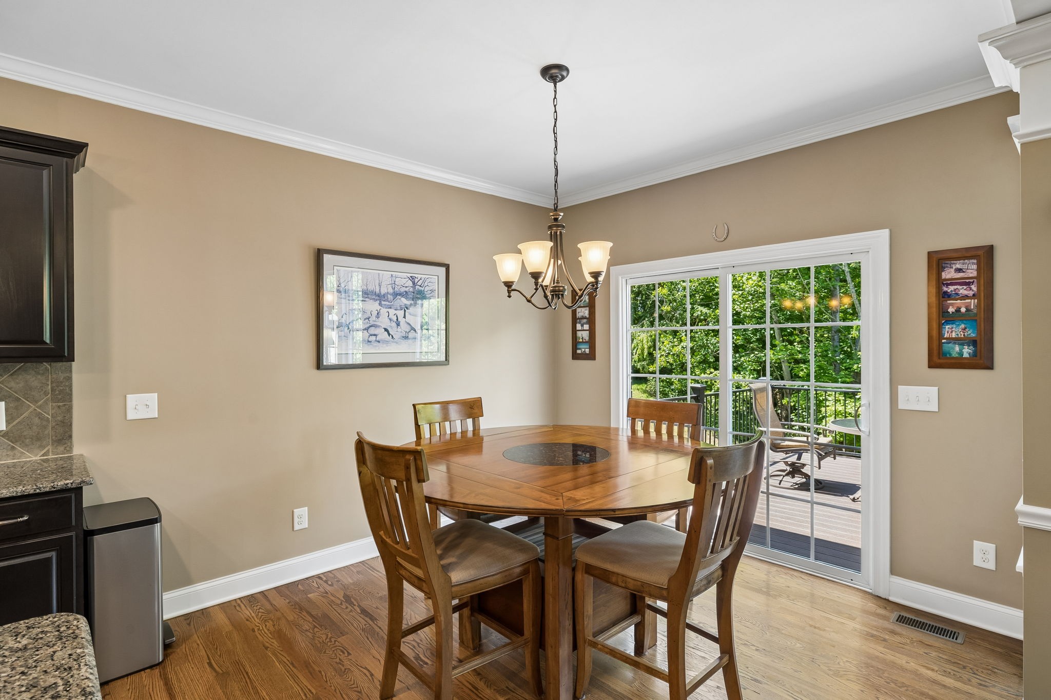 1169 Pin Oak Ln