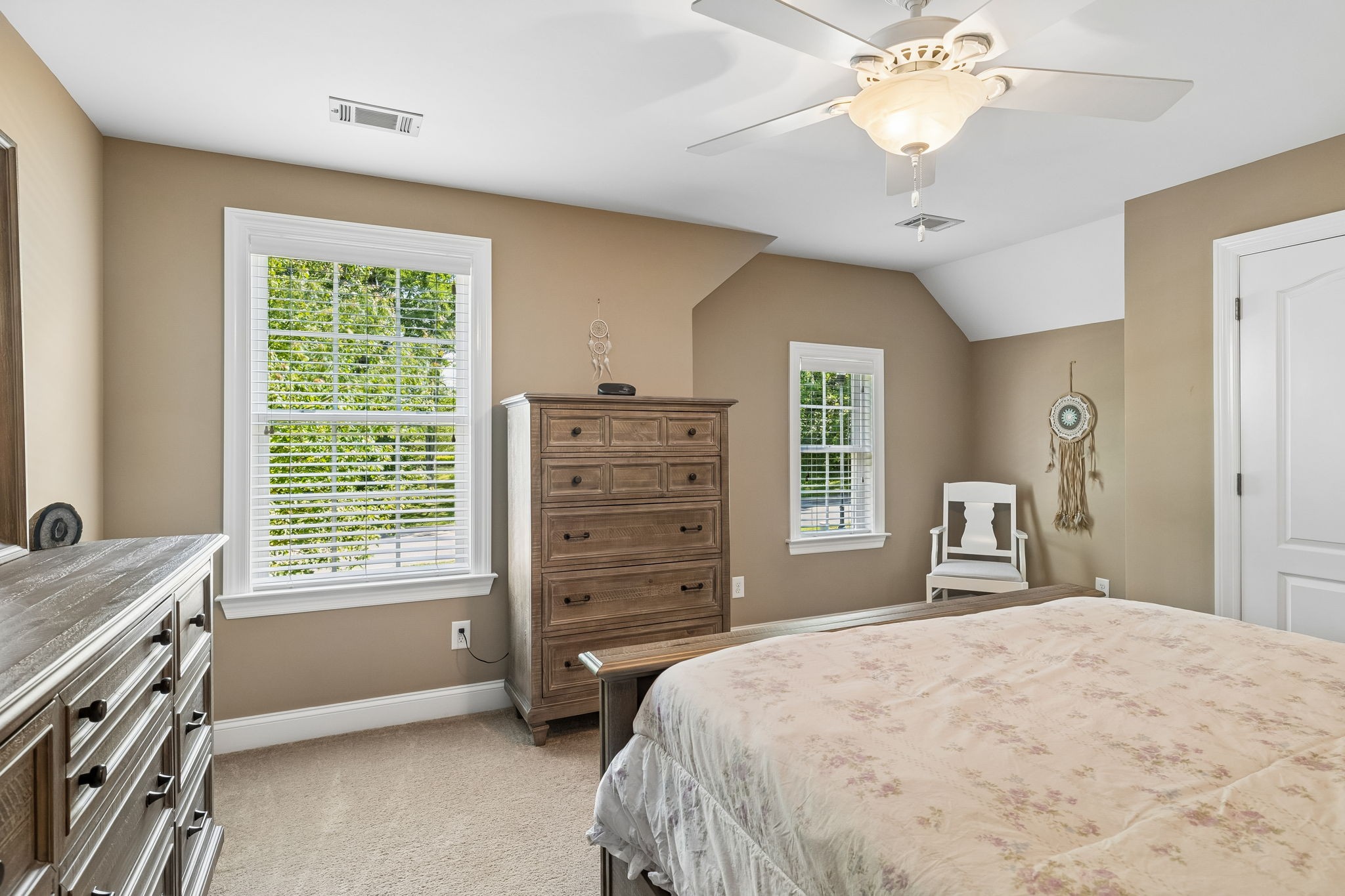 1169 Pin Oak Ln