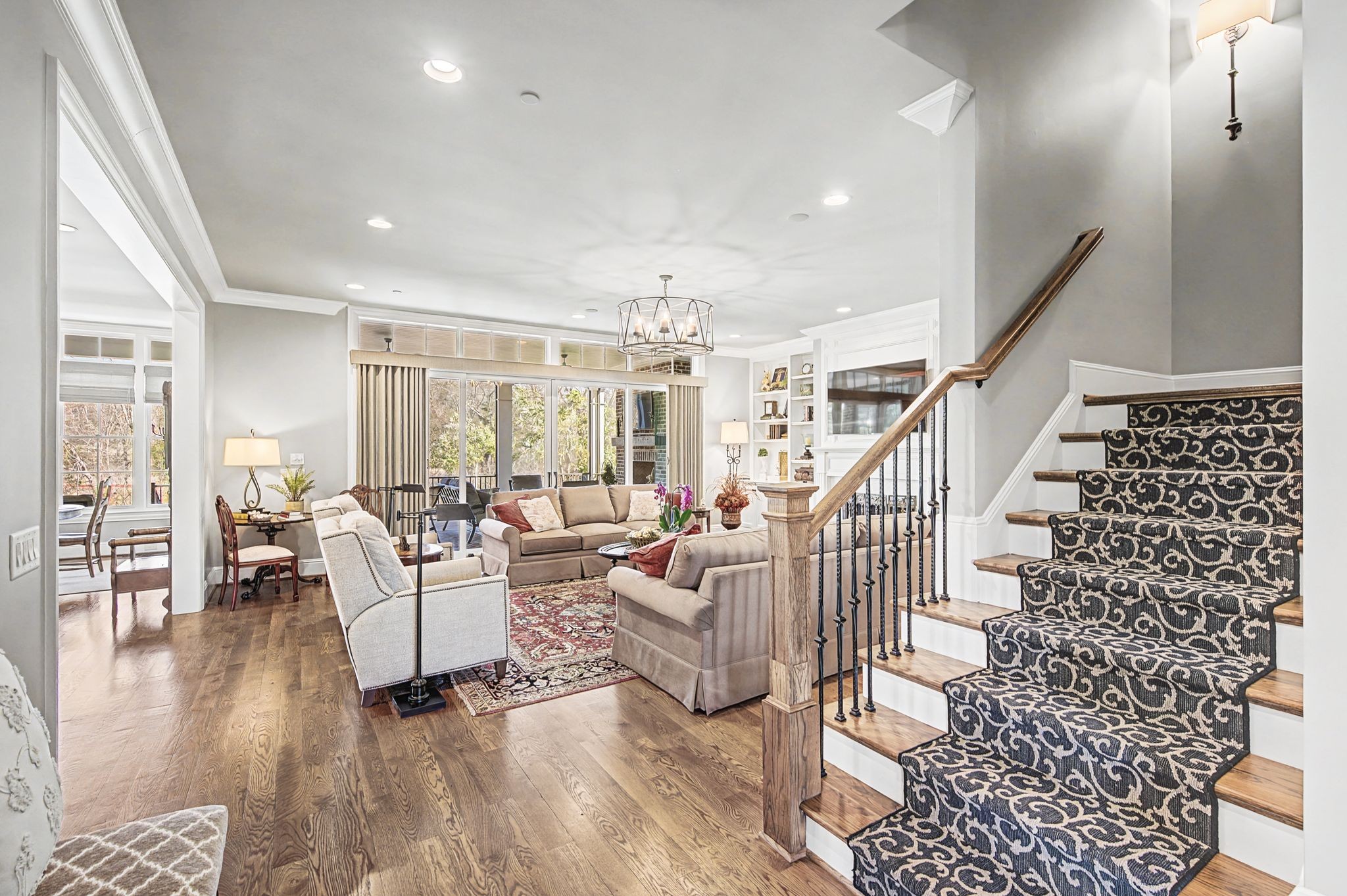 1204 Echo Ln