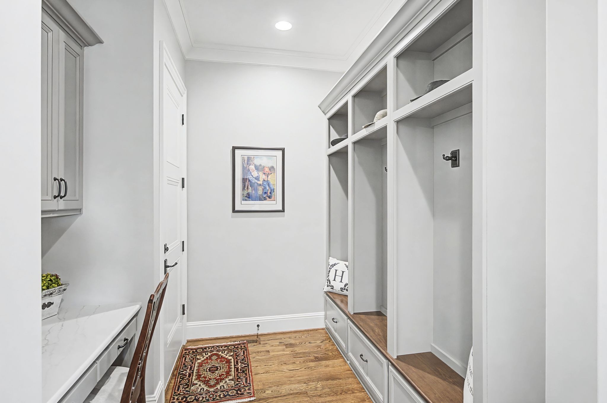 1204 Echo Ln