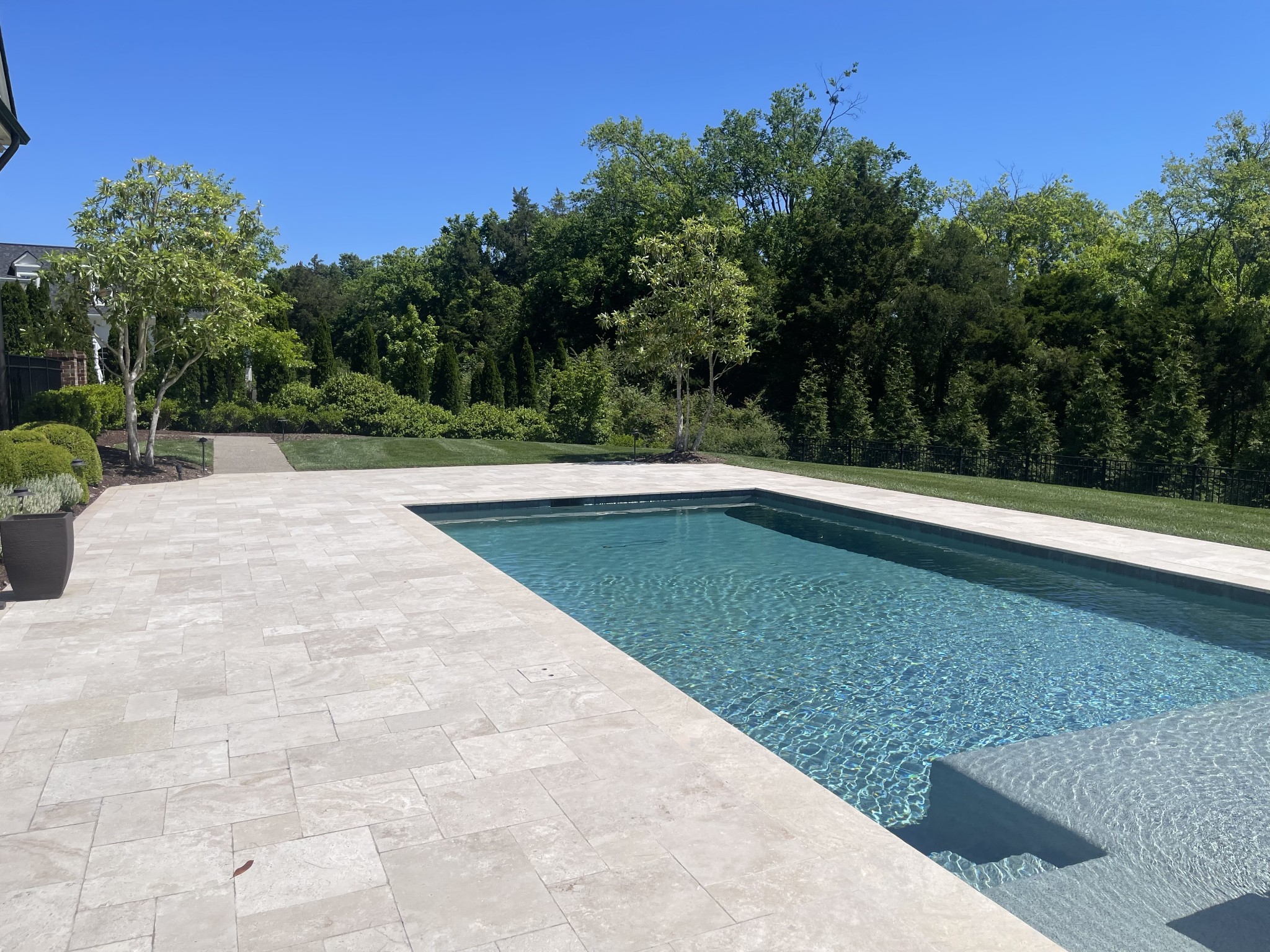 1204 Echo Ln