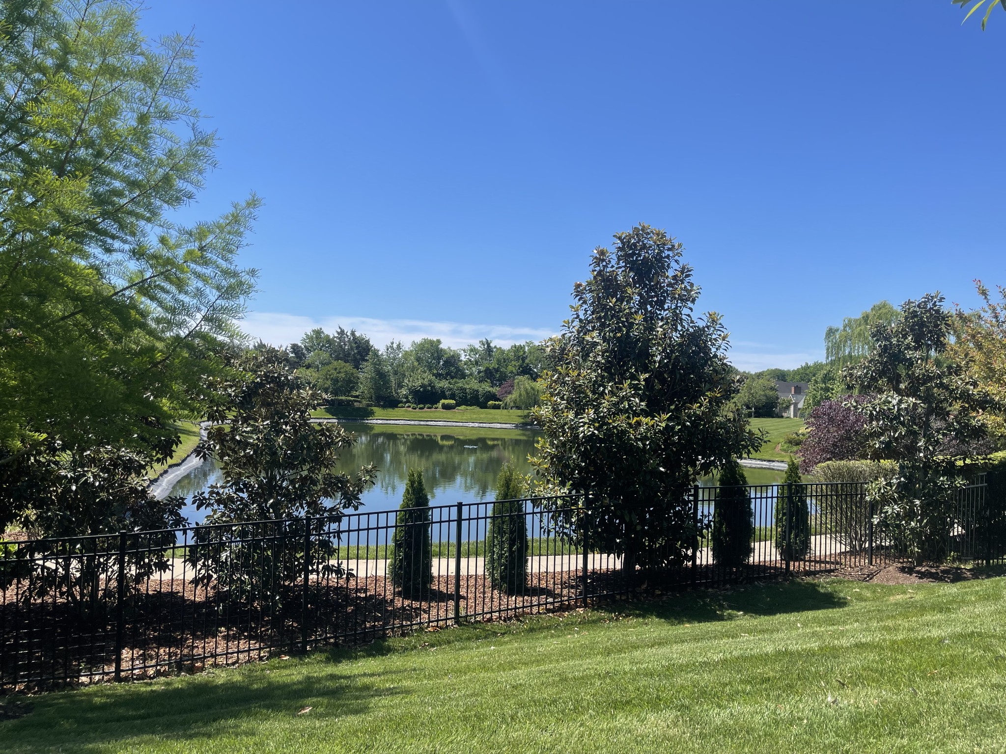 1204 Echo Ln