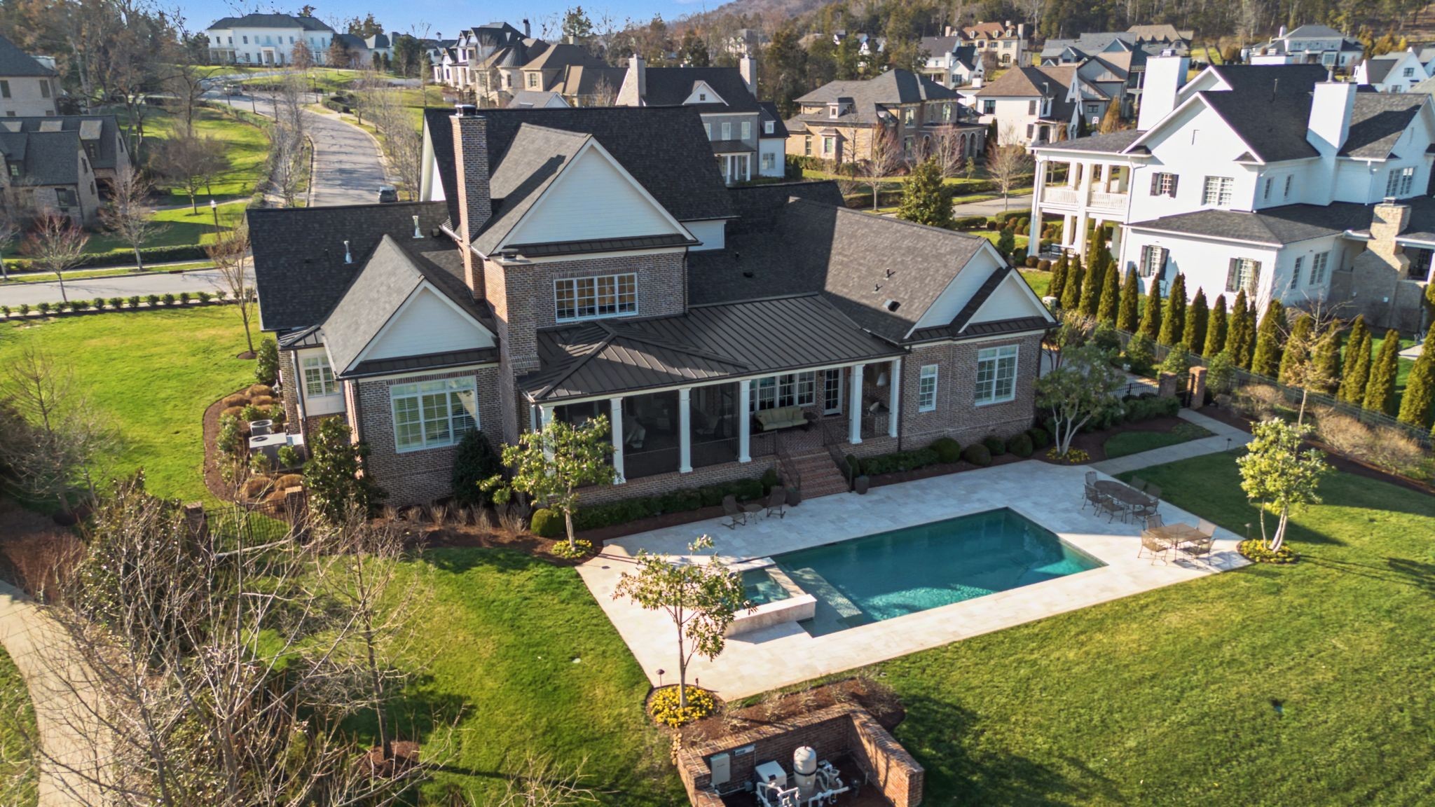 1204 Echo Ln