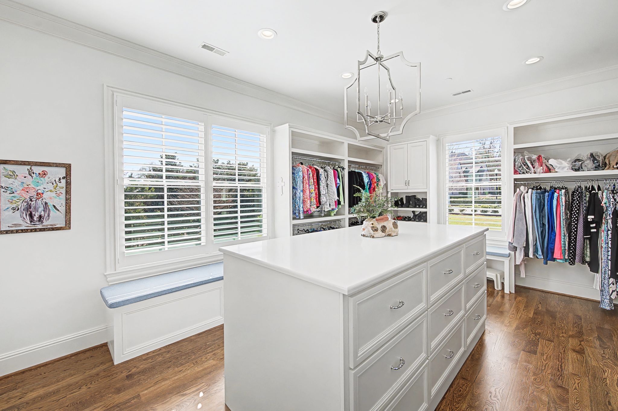 1204 Echo Ln