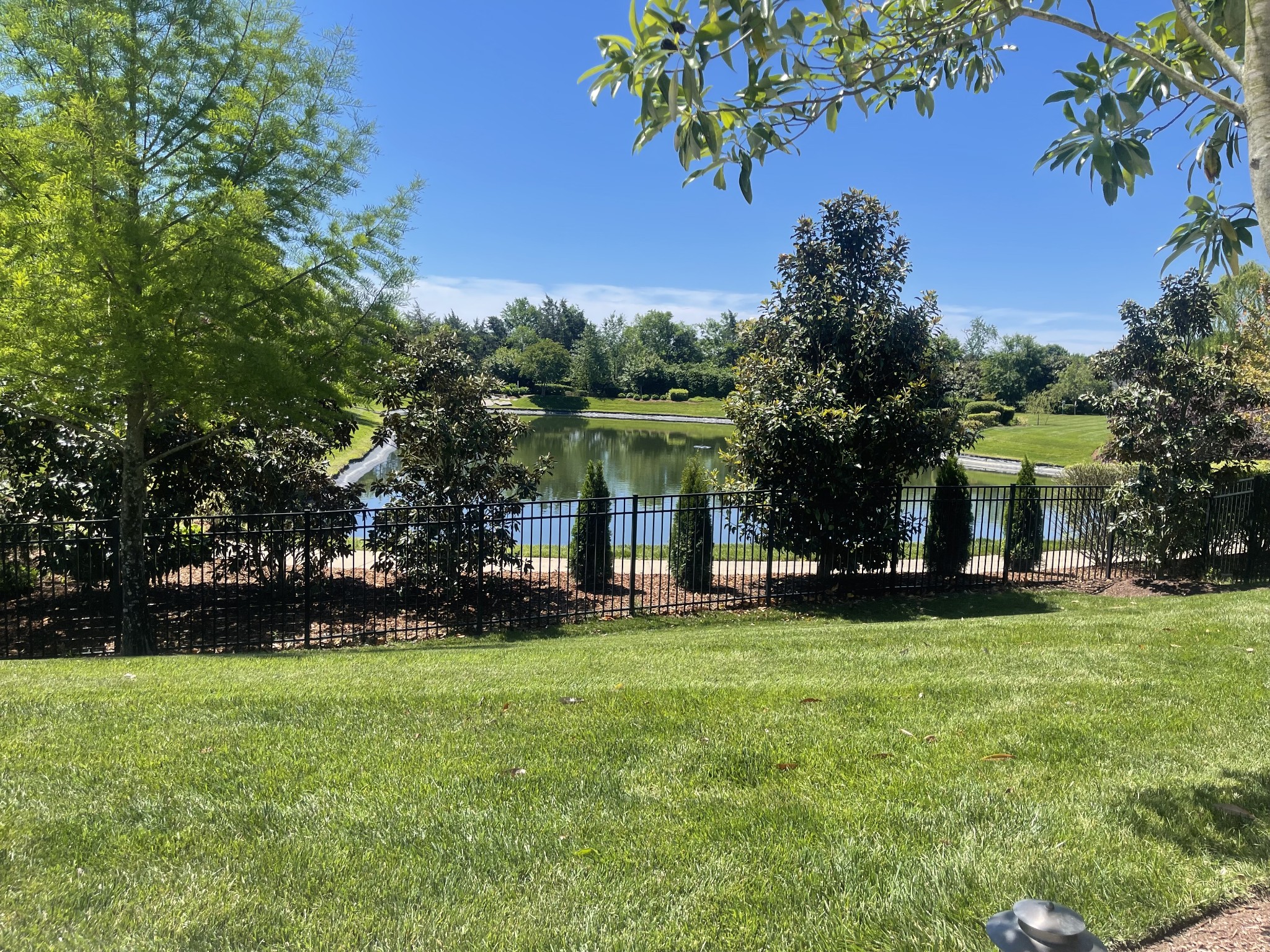 1204 Echo Ln
