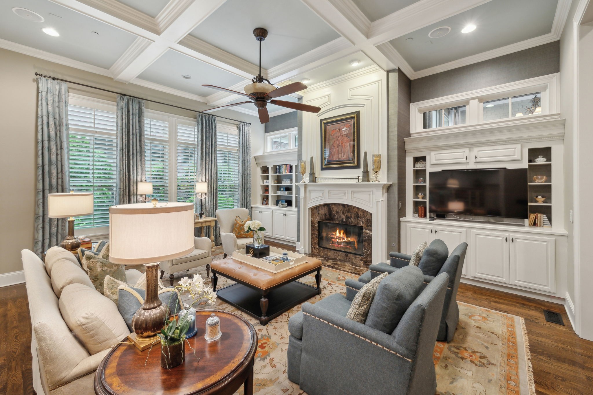 1025 Falling Leaf Cir