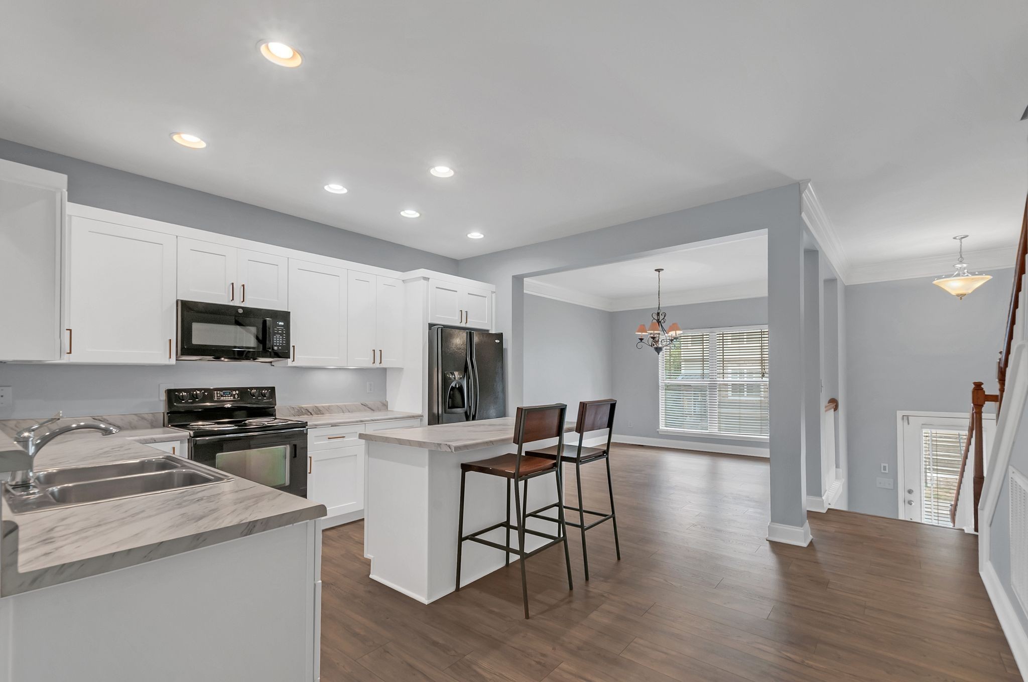 1072 Woodbury Falls Dr