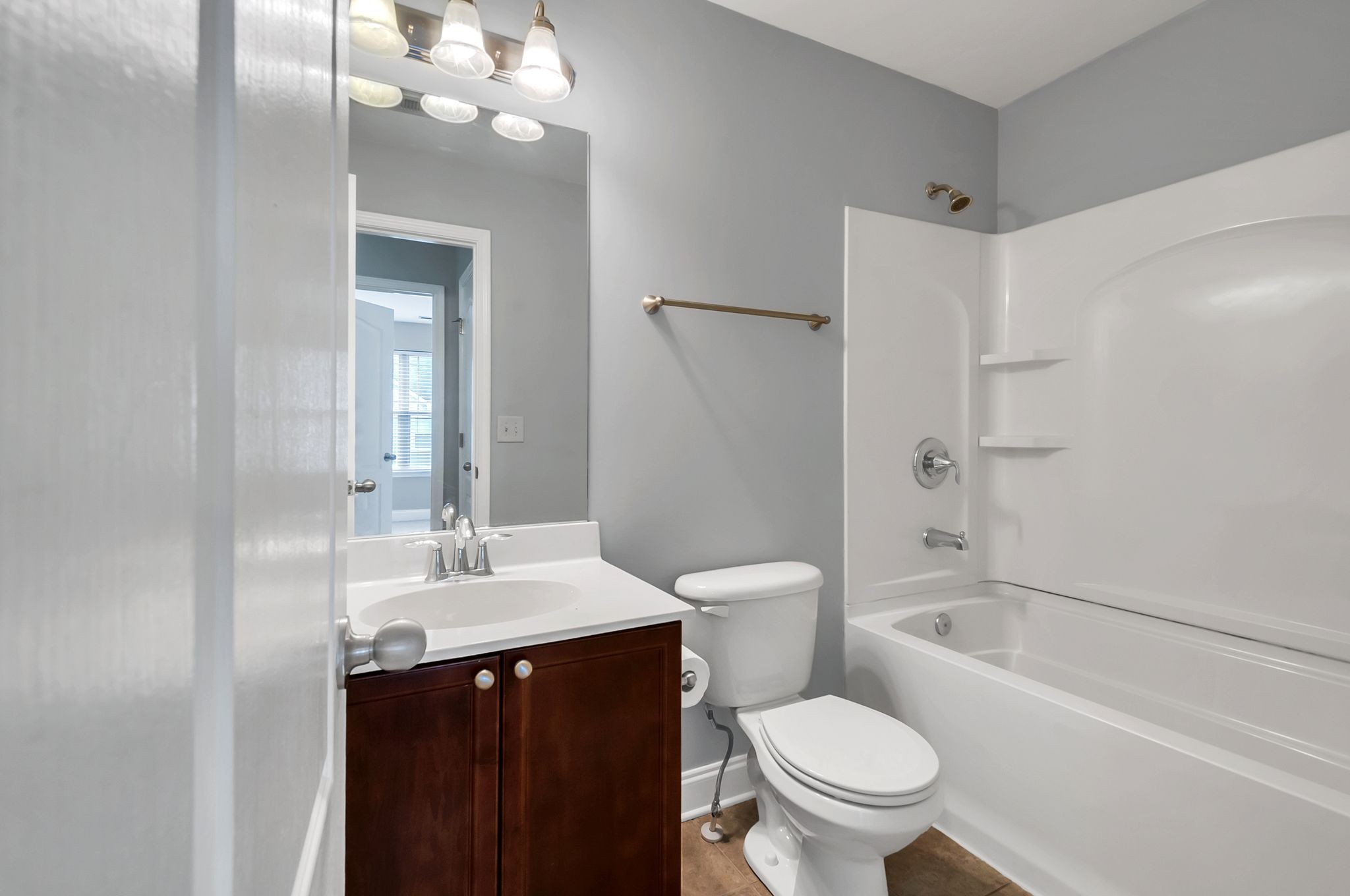1072 Woodbury Falls Dr