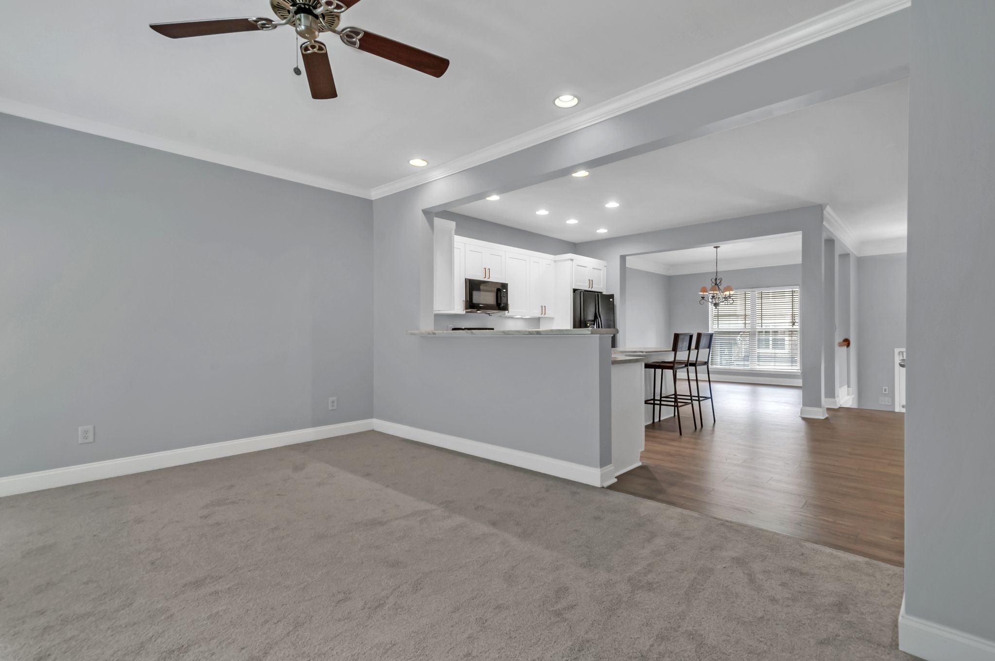 1072 Woodbury Falls Dr