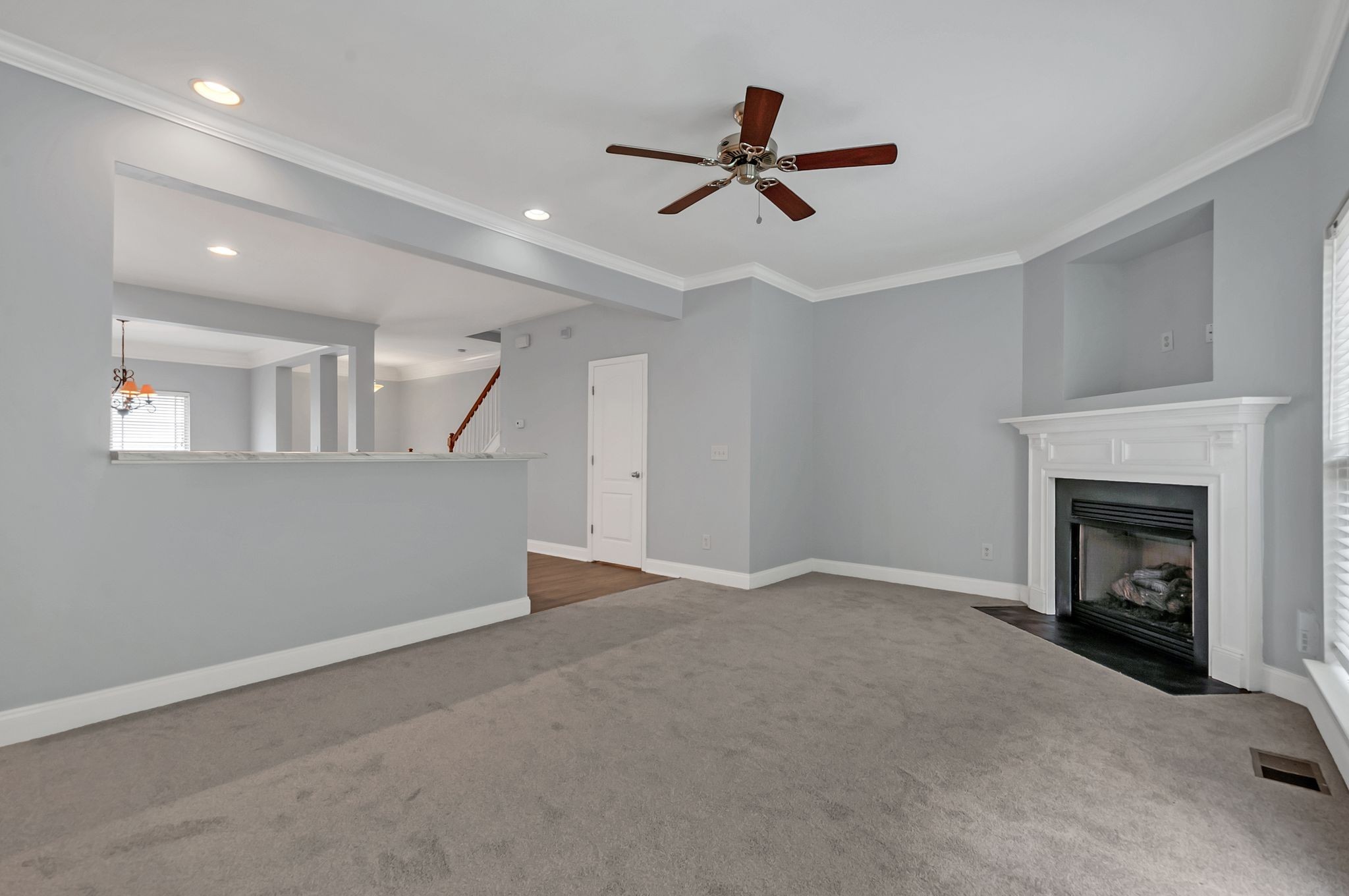 1072 Woodbury Falls Dr