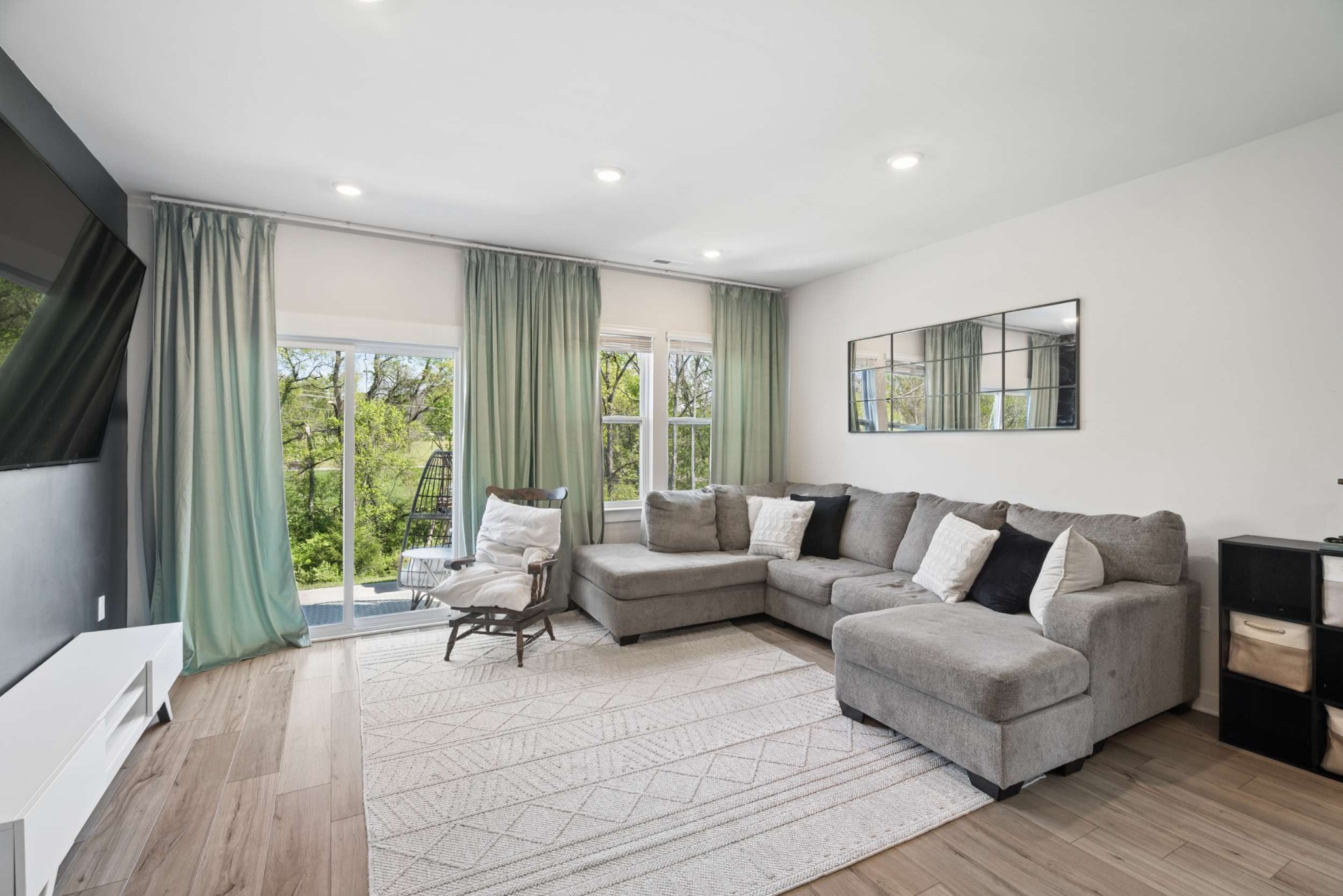 2216 Robert Gwynne Dr