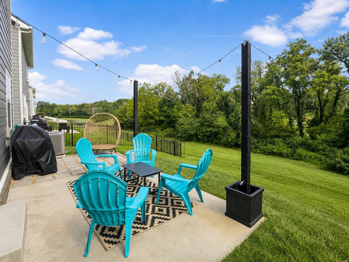 2216 Robert Gwynne Dr